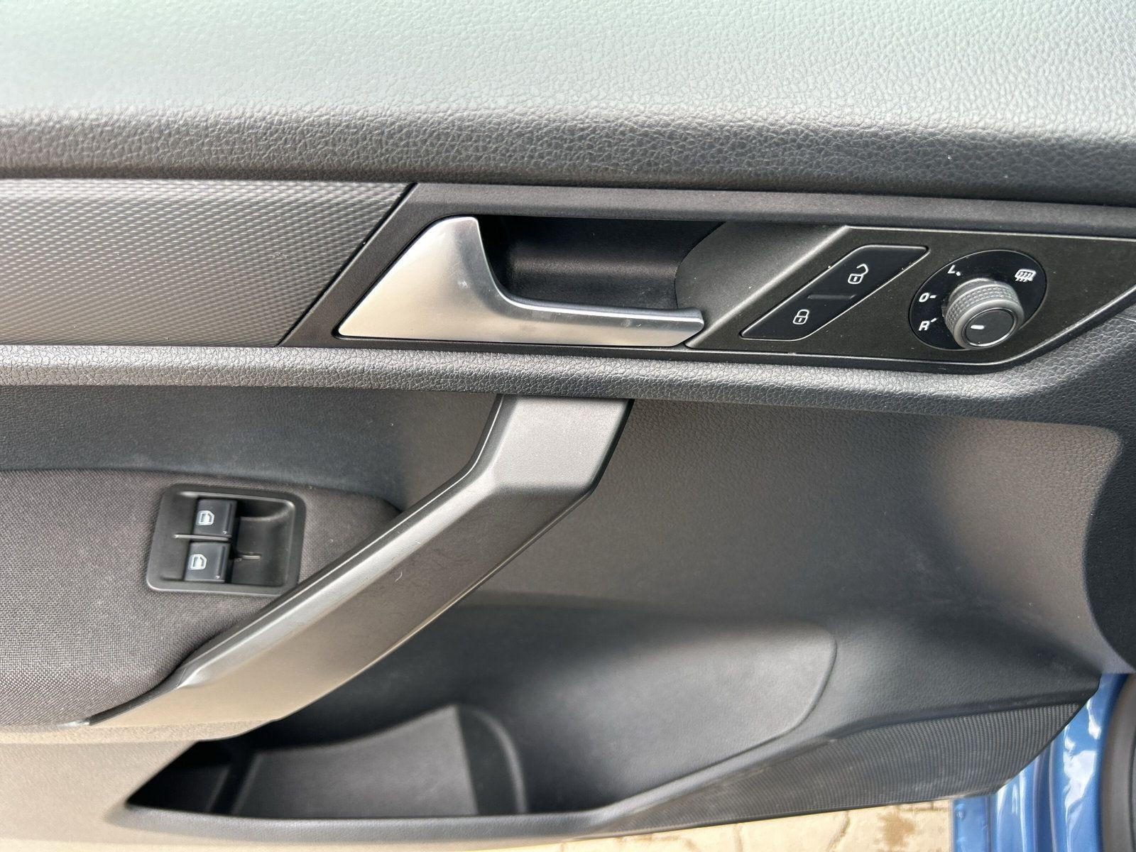 Volkswagen - Caddy_21