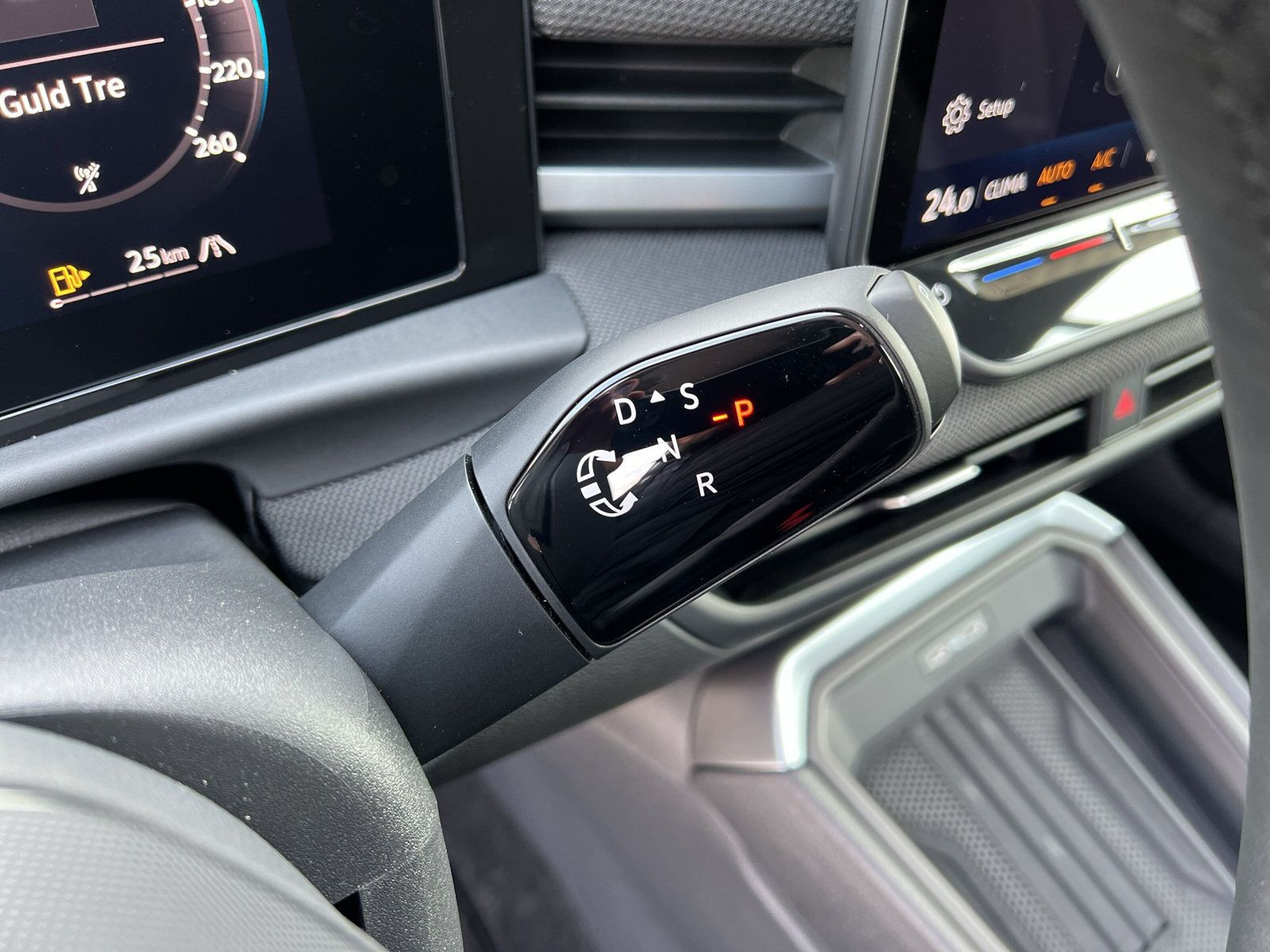 Volkswagen - T-Roc_16