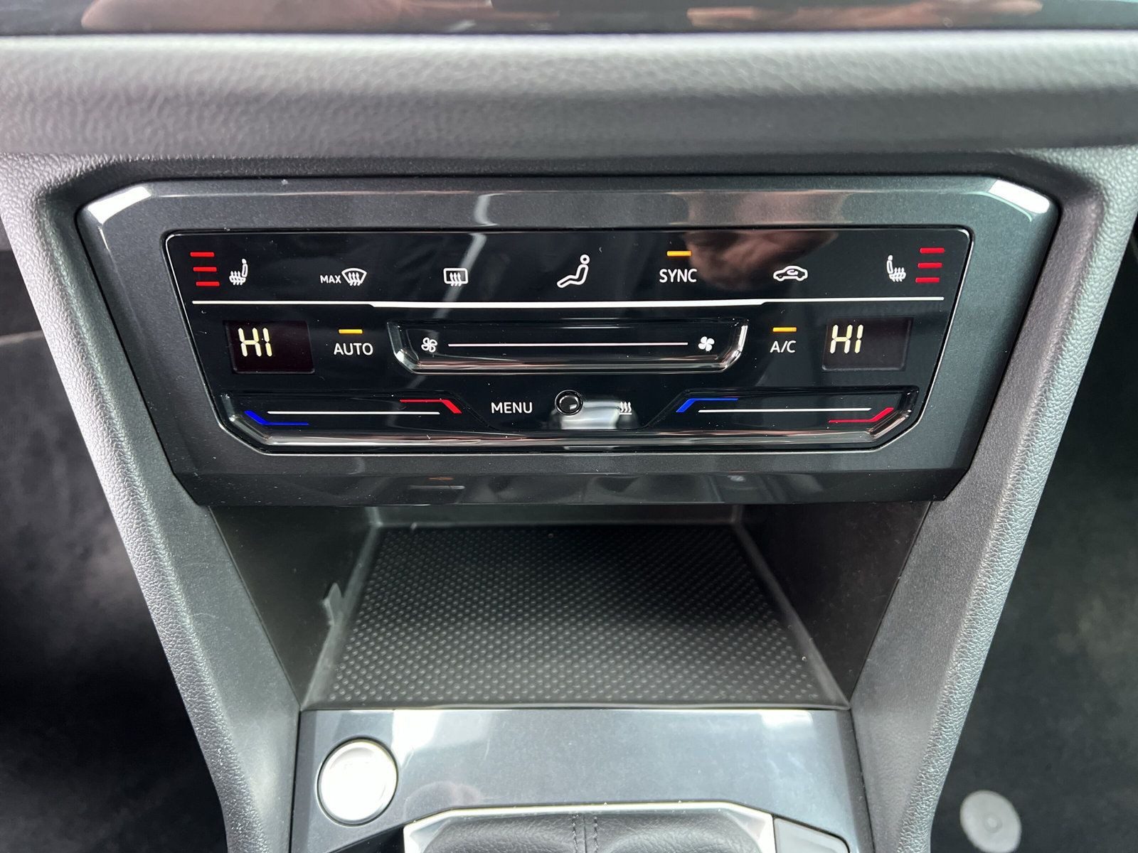 Volkswagen - Tiguan_16