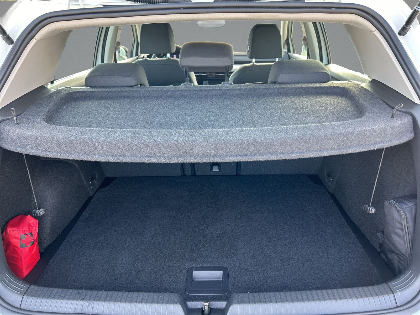 Volkswagen - Golf_12