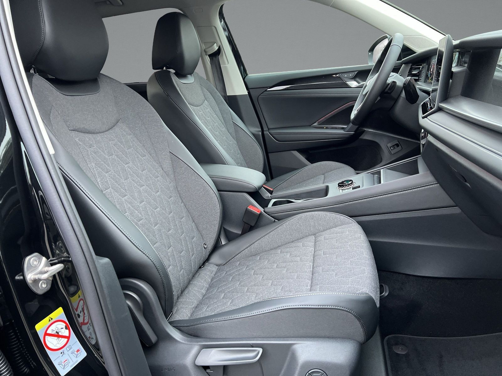 Volkswagen - Tayron_12