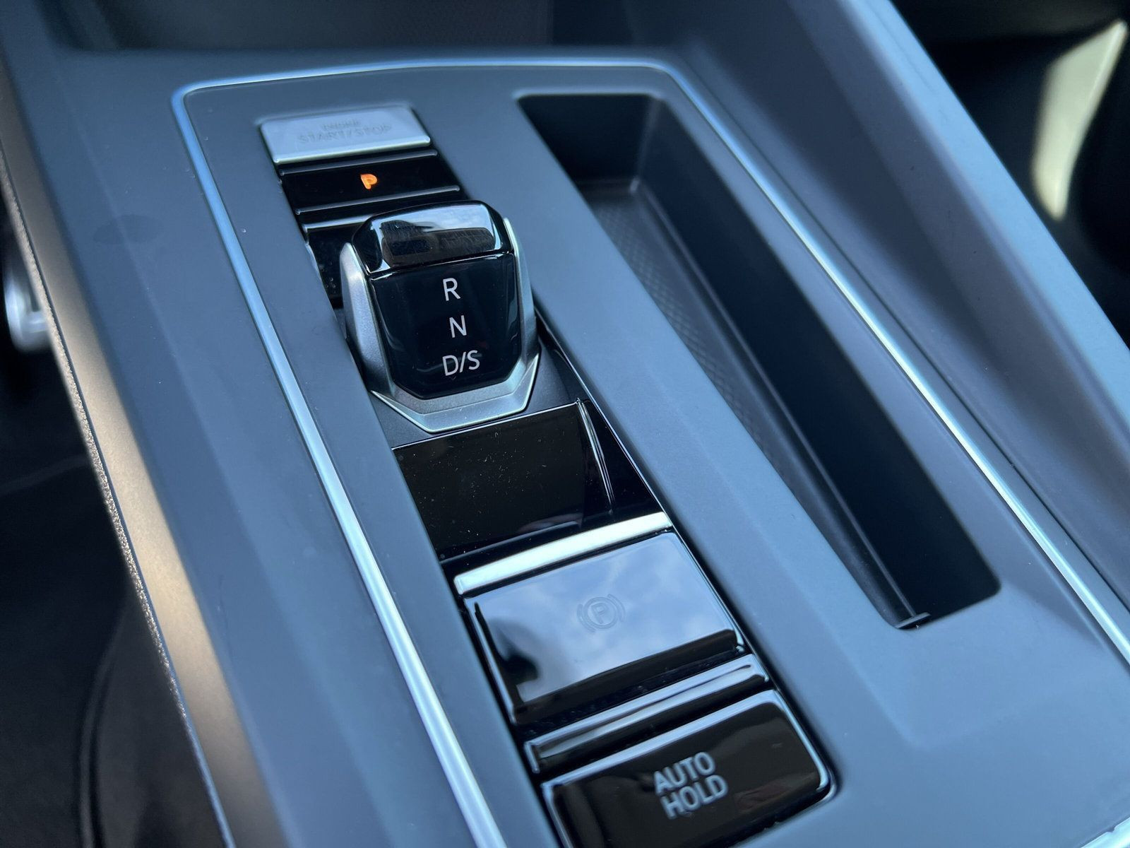 Volkswagen - Golf_15