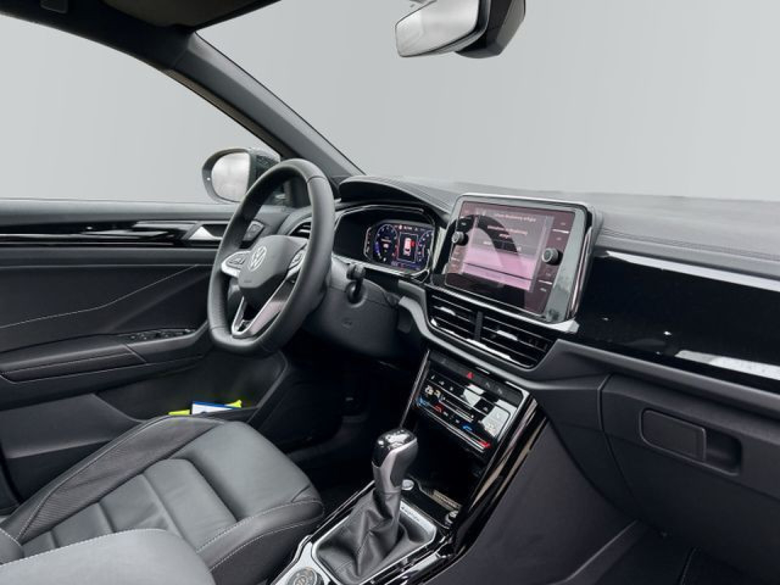 Volkswagen - T-Roc_15