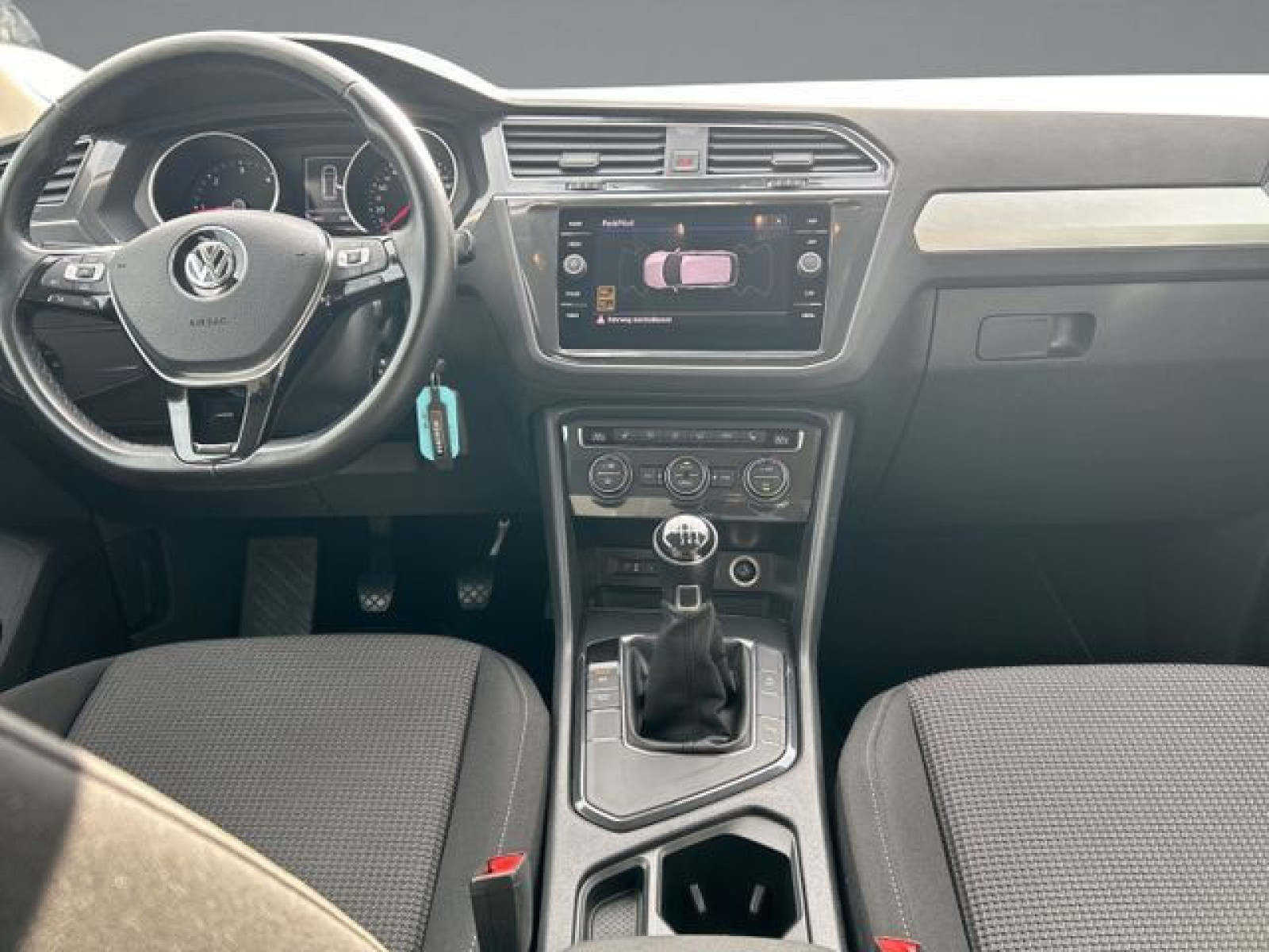 Volkswagen - Tiguan_9