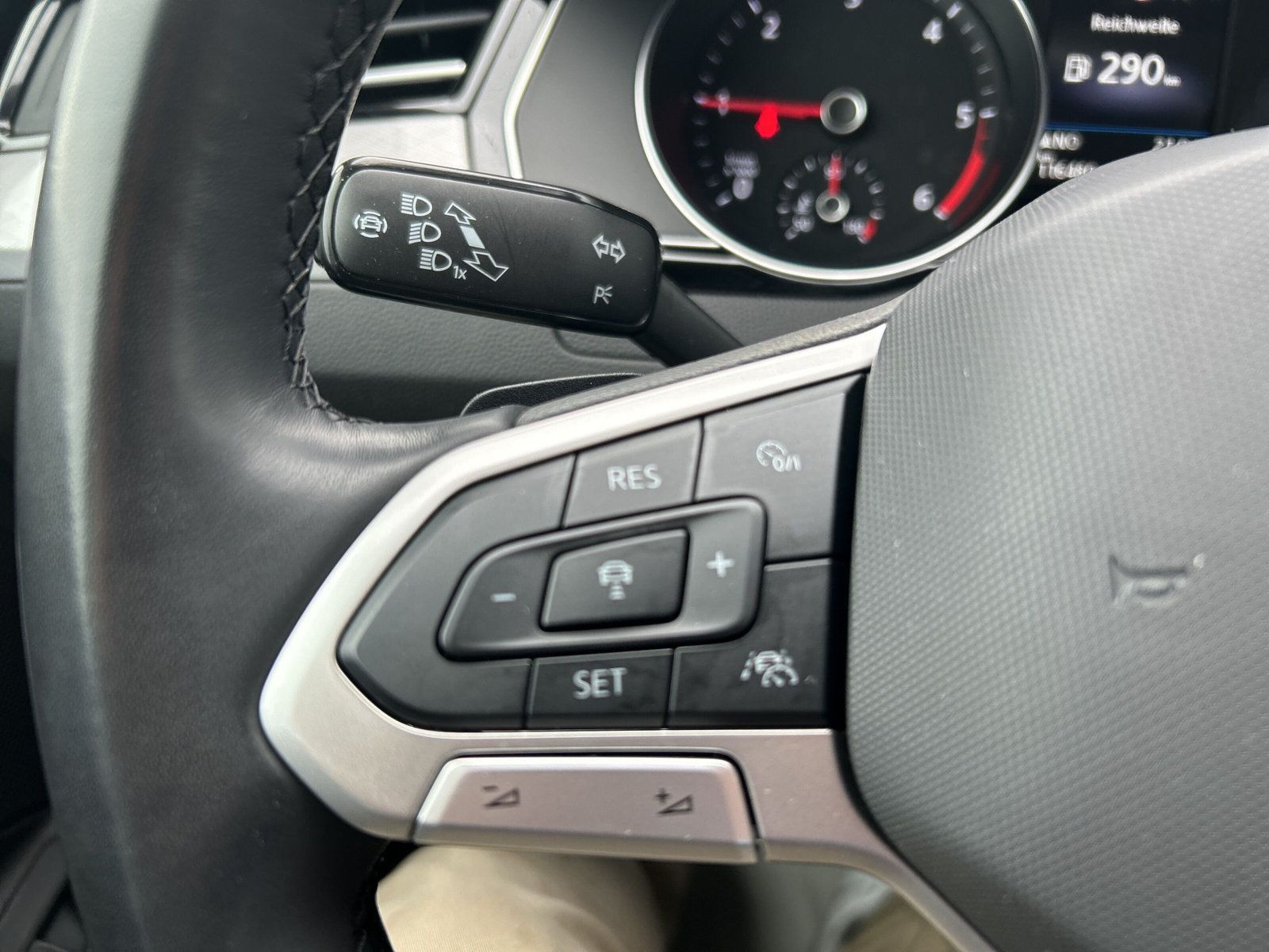 Volkswagen - Passat Variant_24