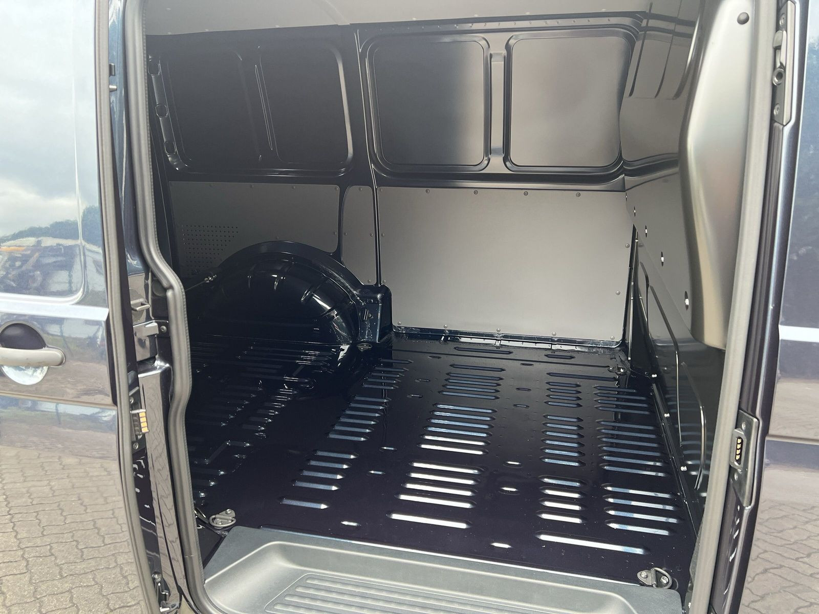 Volkswagen - T6.1 Transporter_13