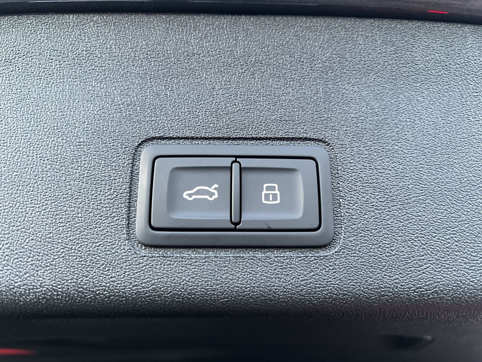 Audi - Q3_22