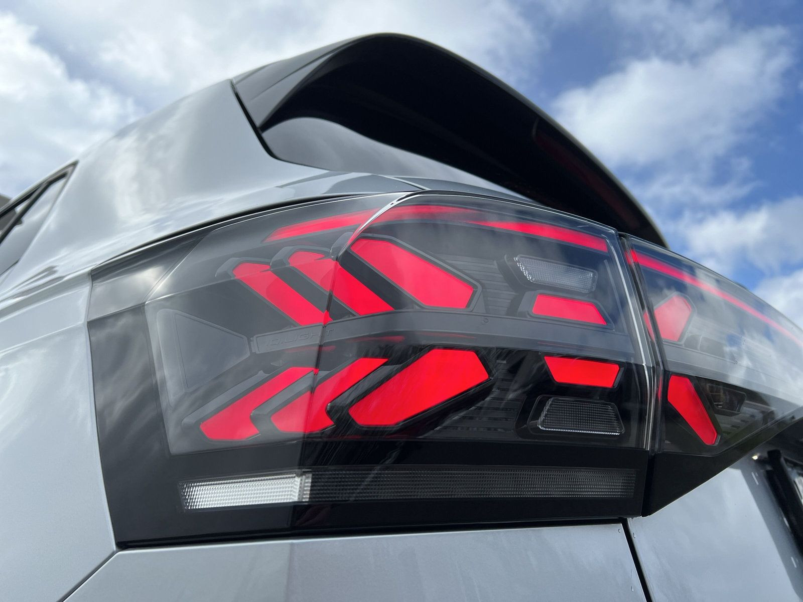 Volkswagen - T-Cross_24