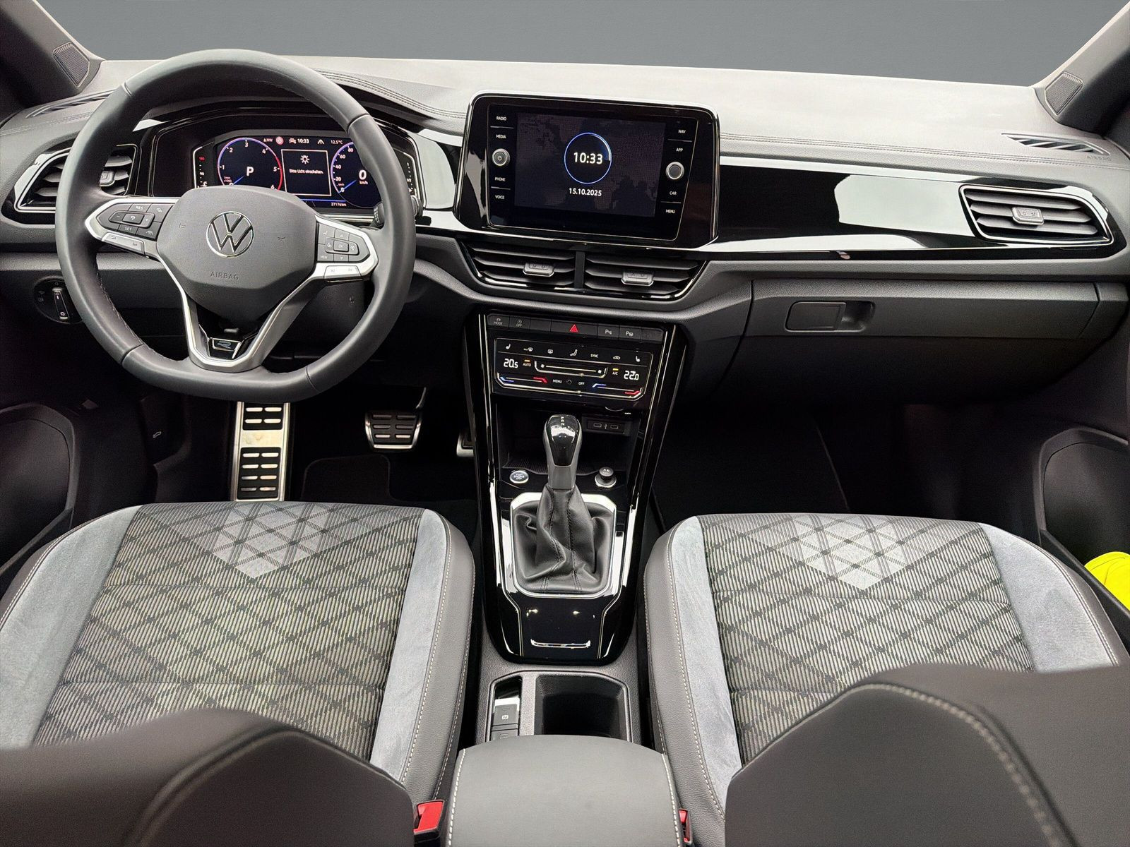 Volkswagen - T-Roc_11