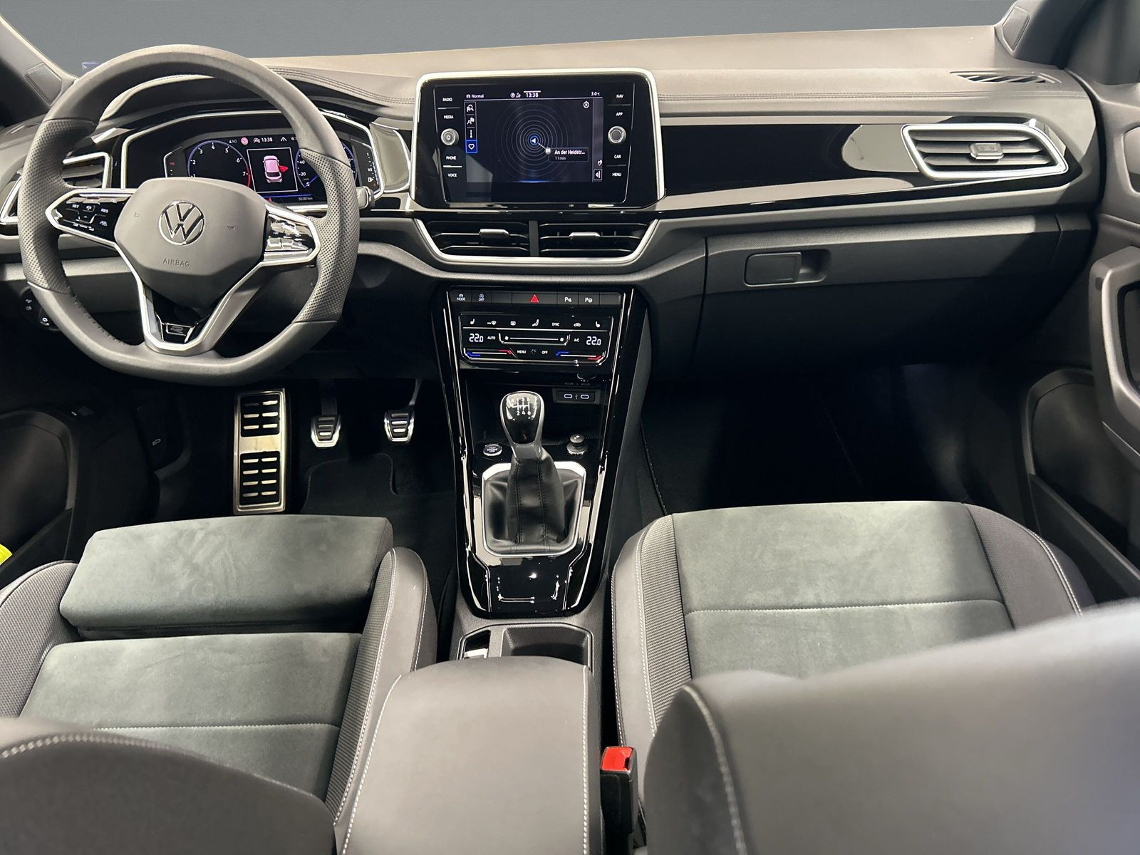 Volkswagen - T-Roc_9