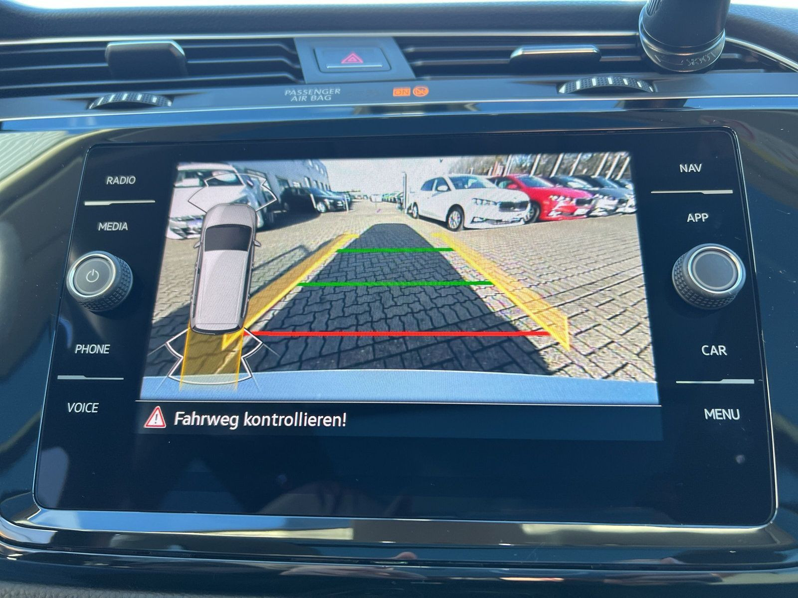 Volkswagen - Touran_24