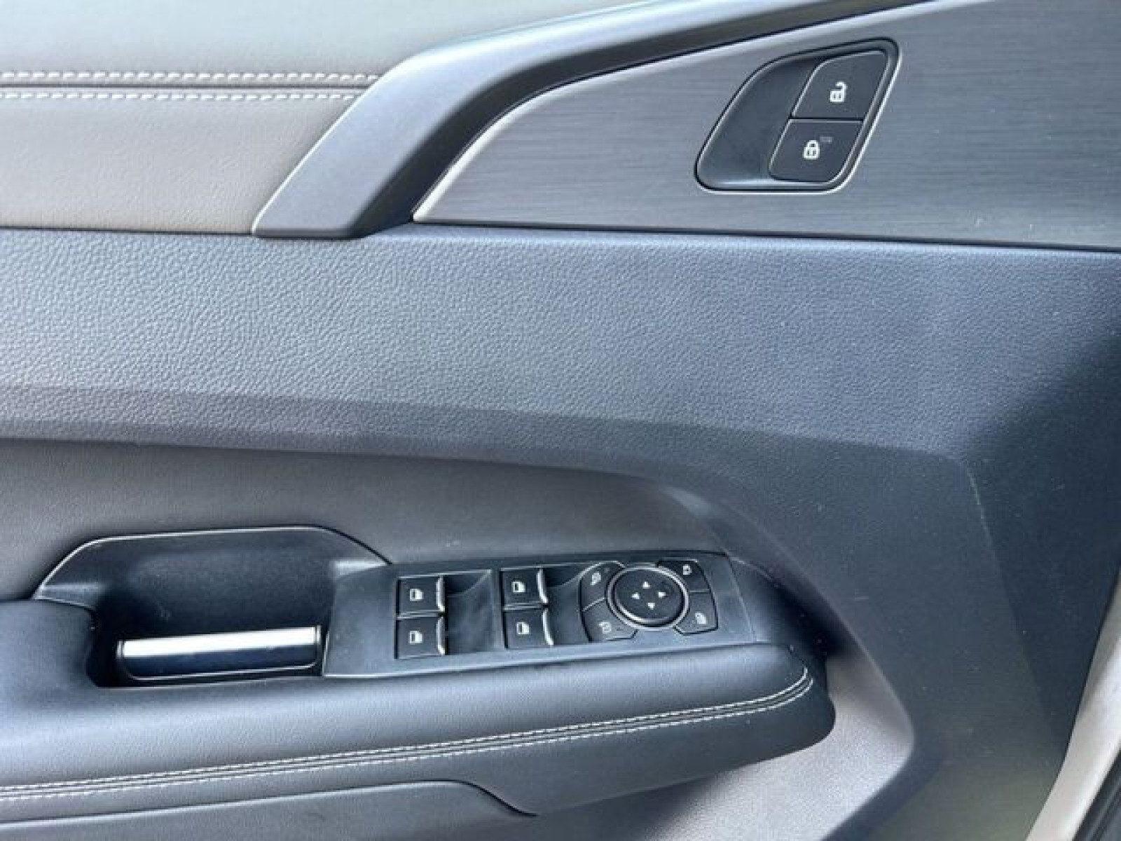 Volkswagen - Amarok_21