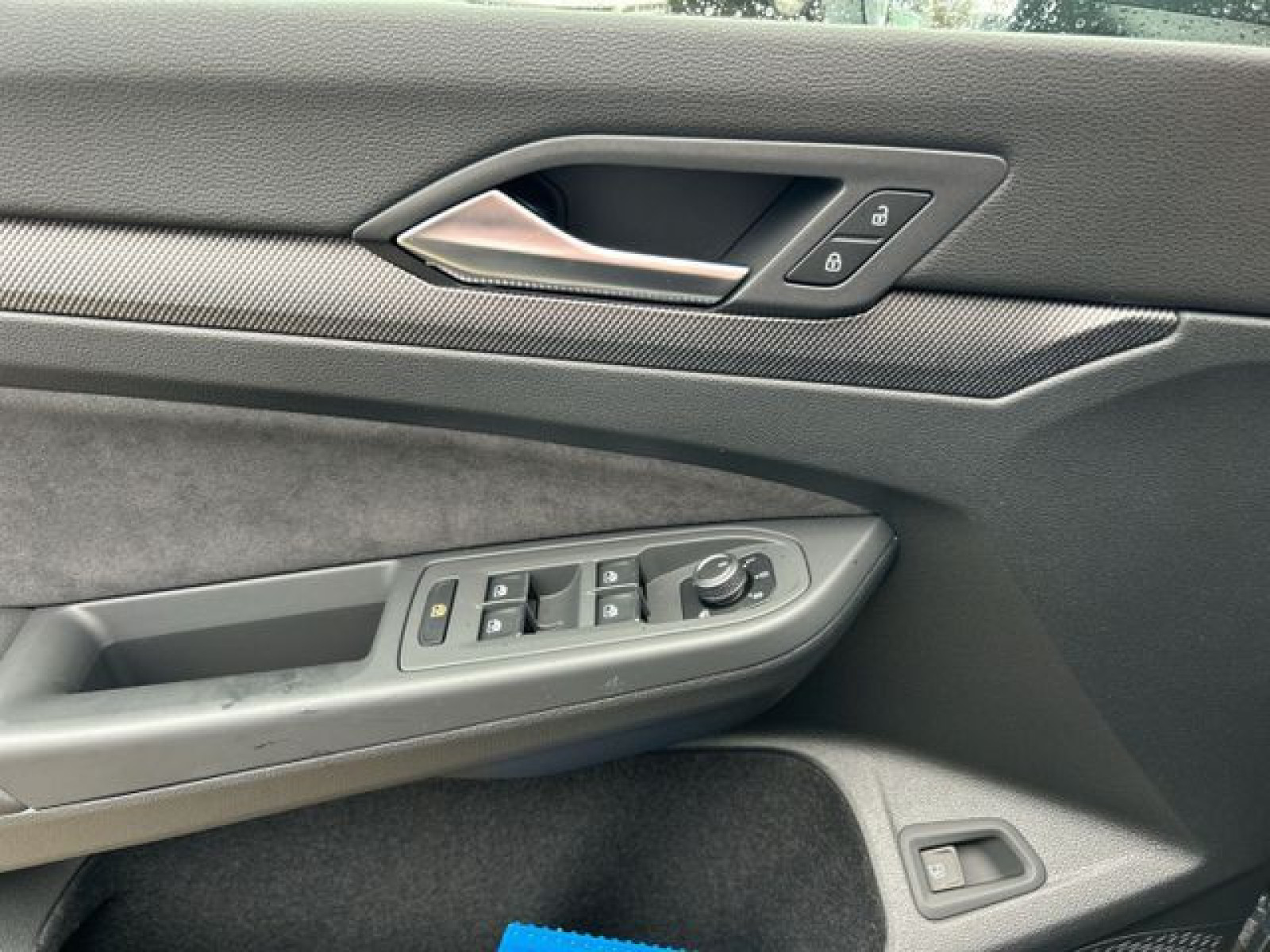 Volkswagen - Golf_23