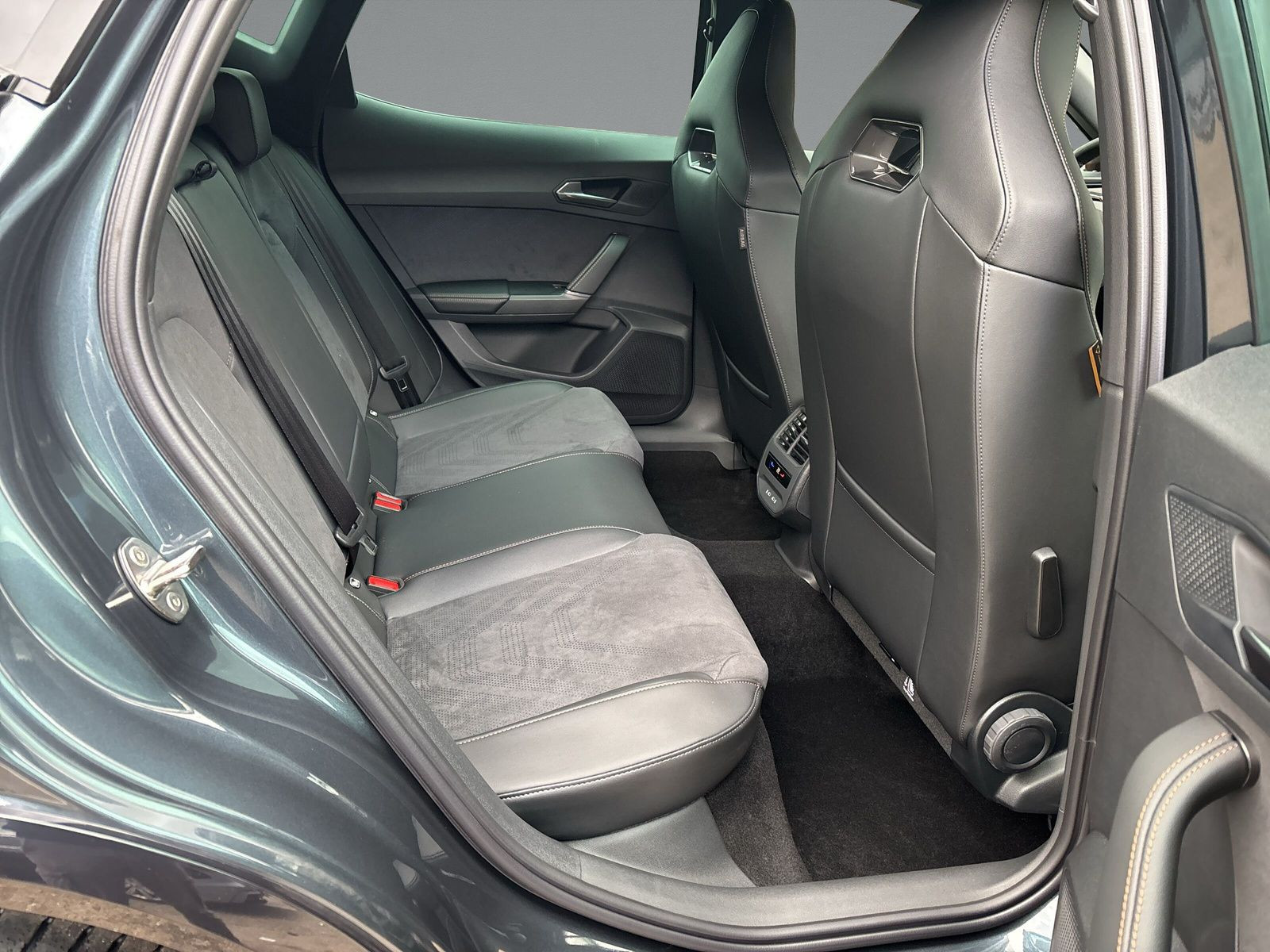 Cupra - Formentor_13