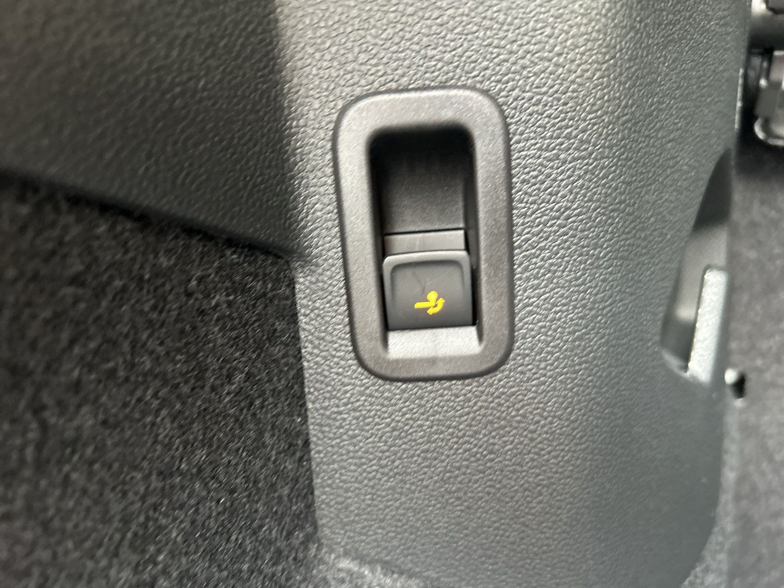 Volkswagen - Golf GTI_29