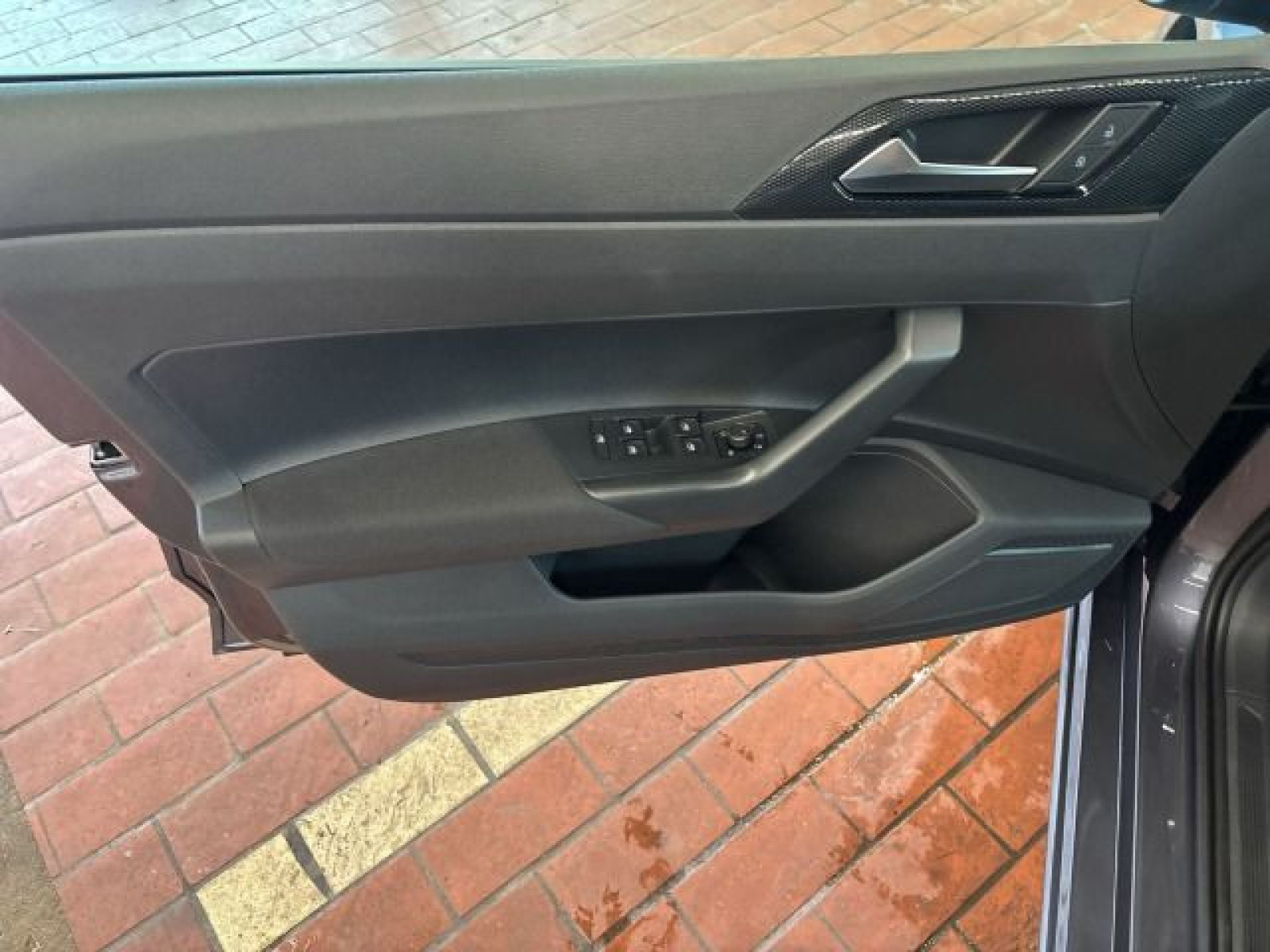 Volkswagen - Polo_21