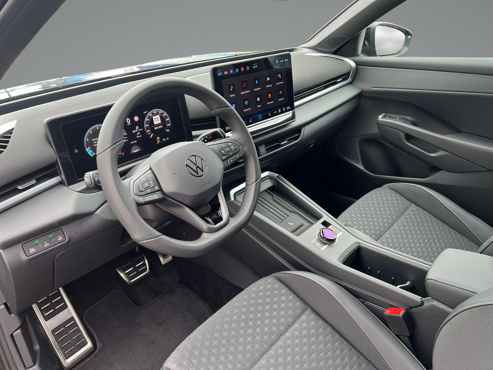 Volkswagen - T-Roc_7