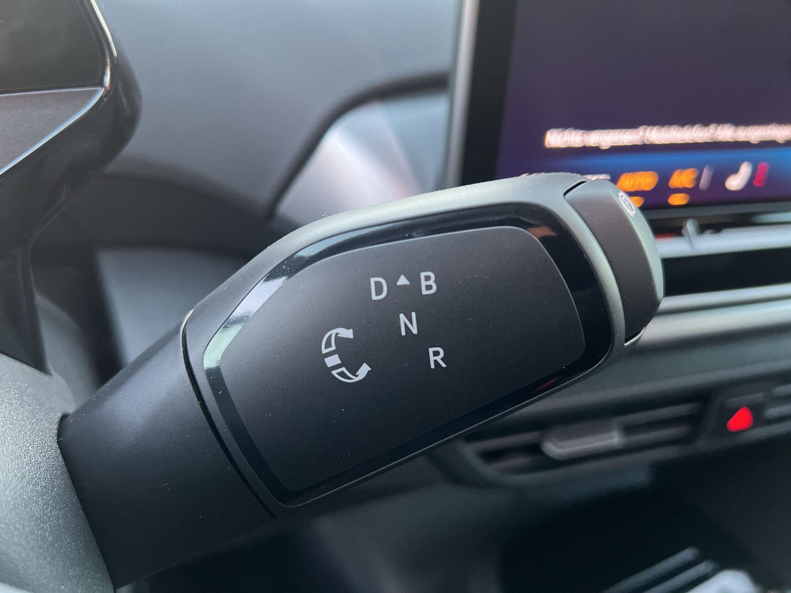 Volkswagen - ID.4_15