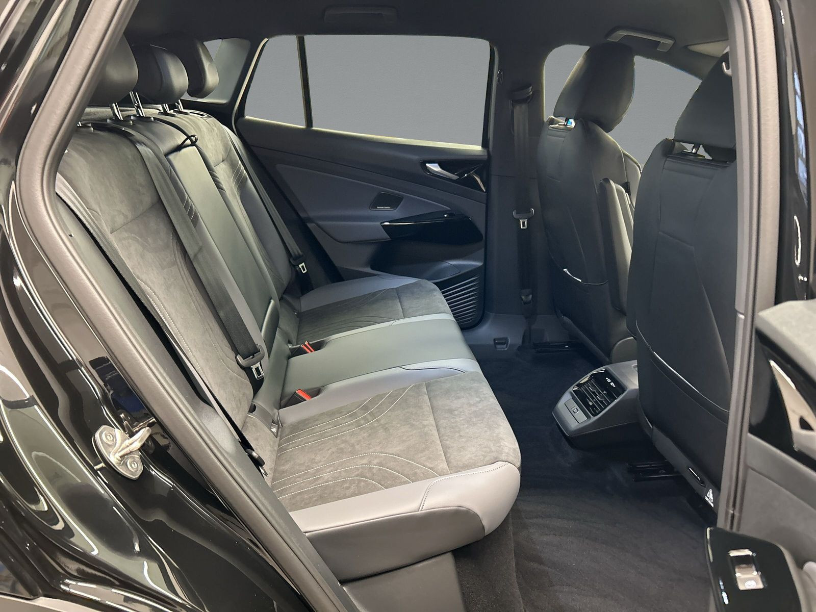 Volkswagen - ID.4_13