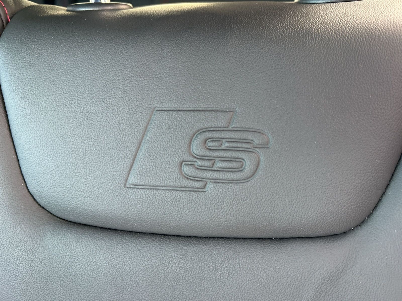 Audi - Q8 Sportback e-tron_30