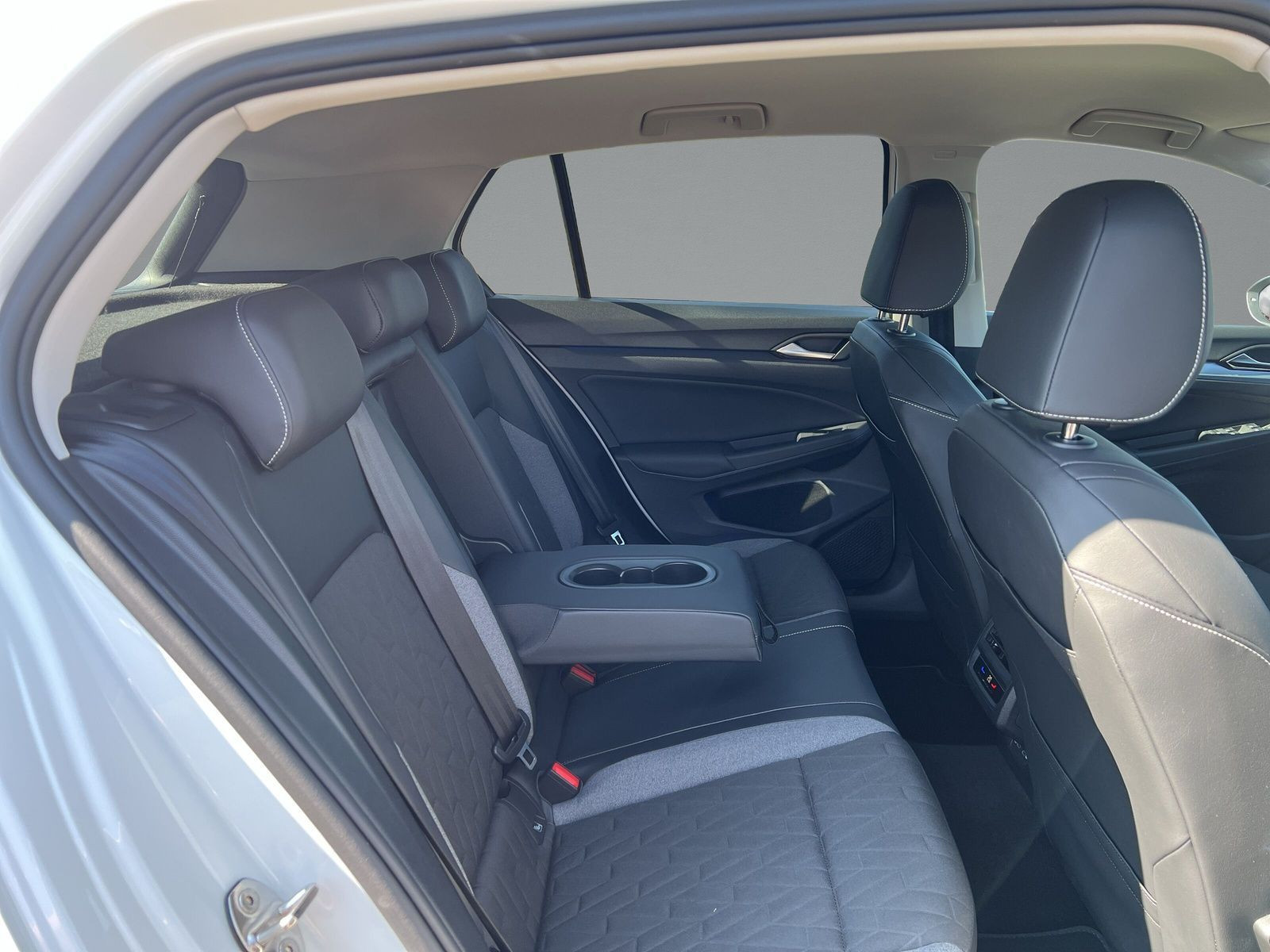 Volkswagen - Golf_13 Volkswagen - Golf_13