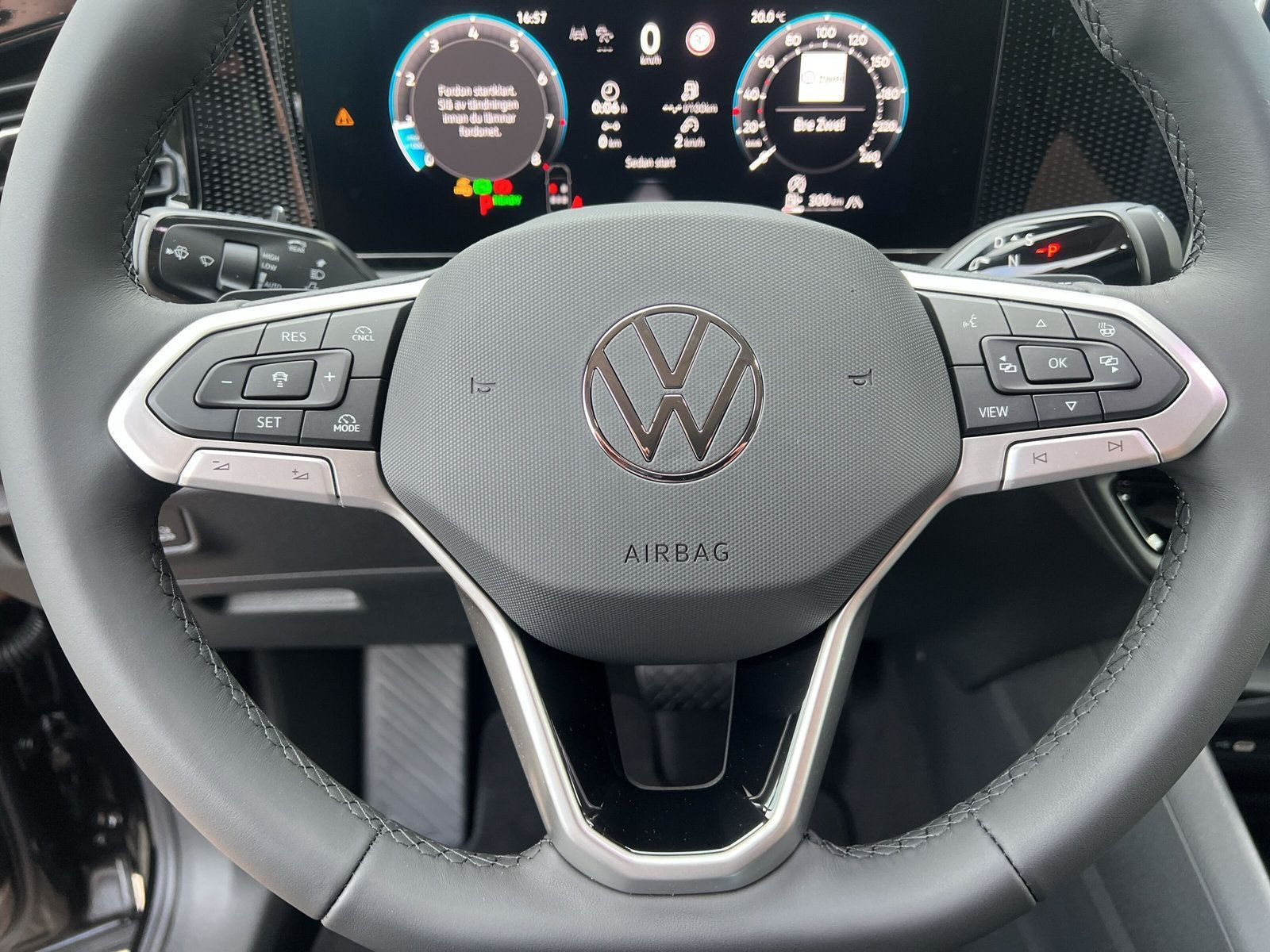 Volkswagen - Tiguan_25