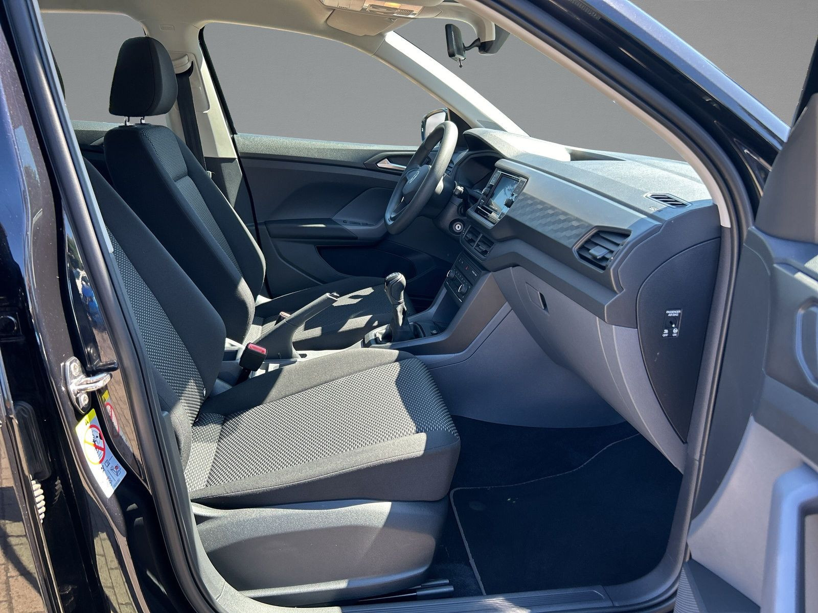 Volkswagen - T-Cross_12