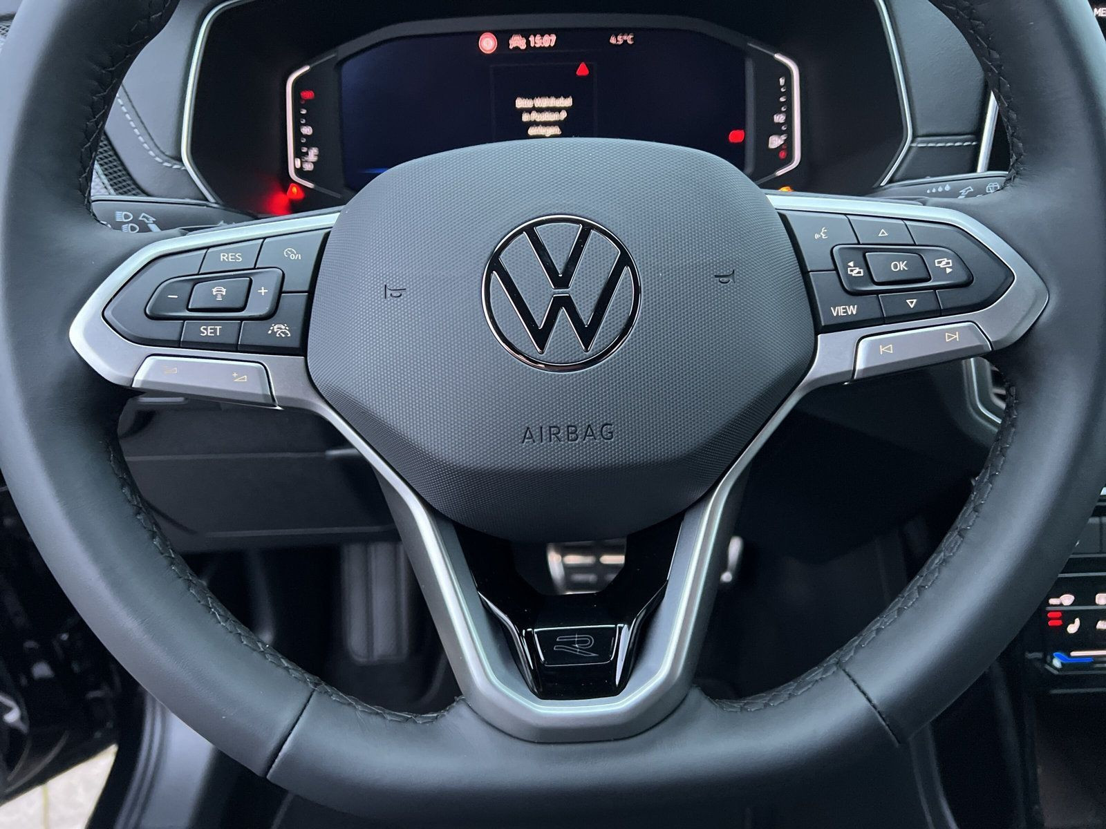 Volkswagen - T-Cross_25