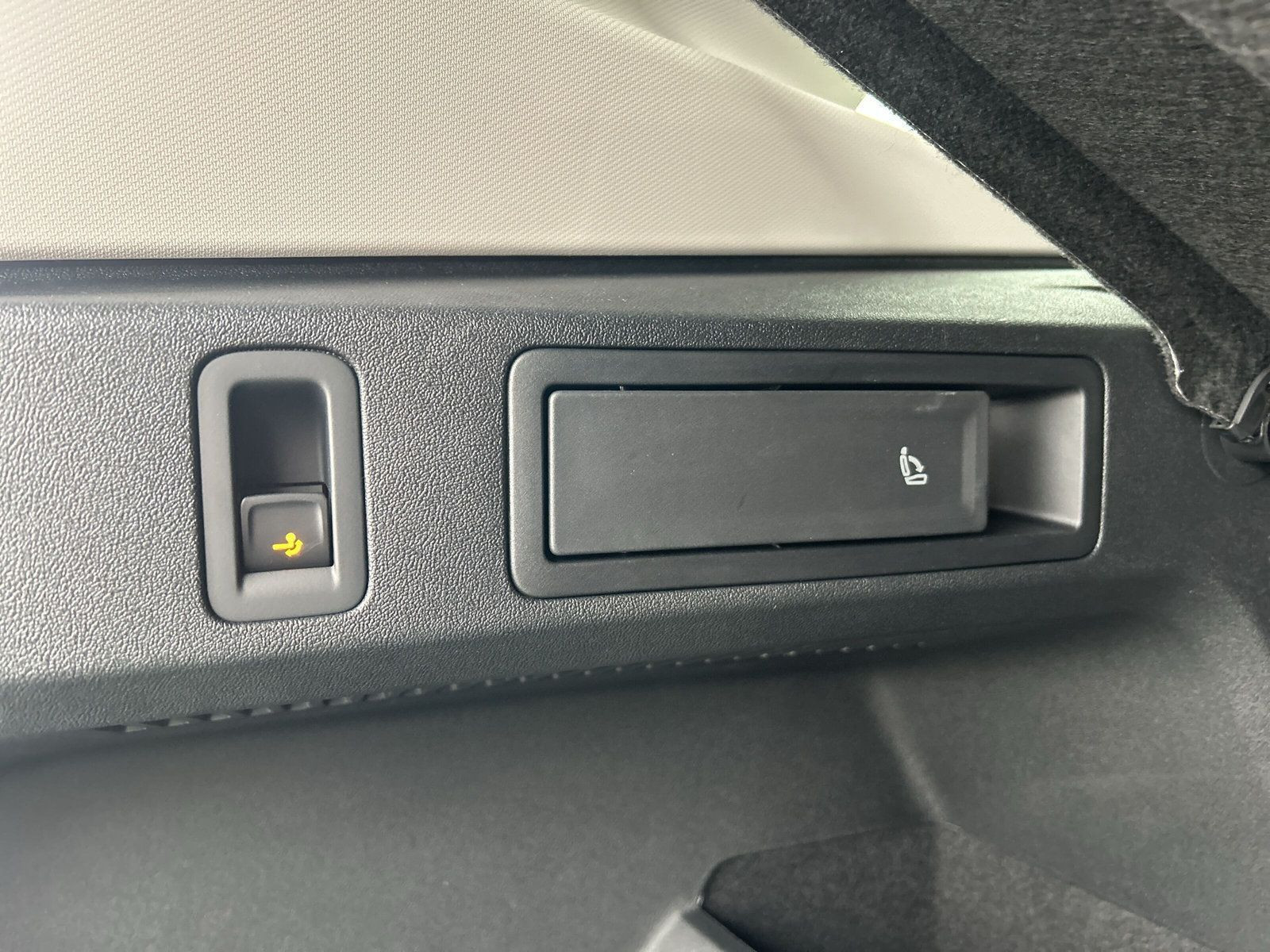 Volkswagen - Tiguan_35