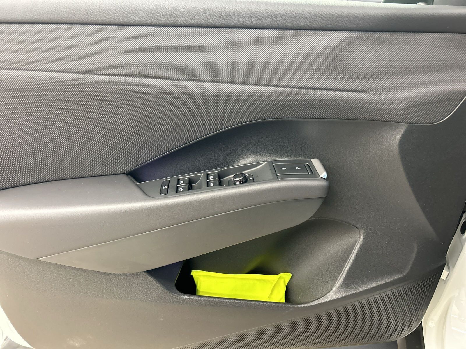 Volkswagen - T-Roc_23