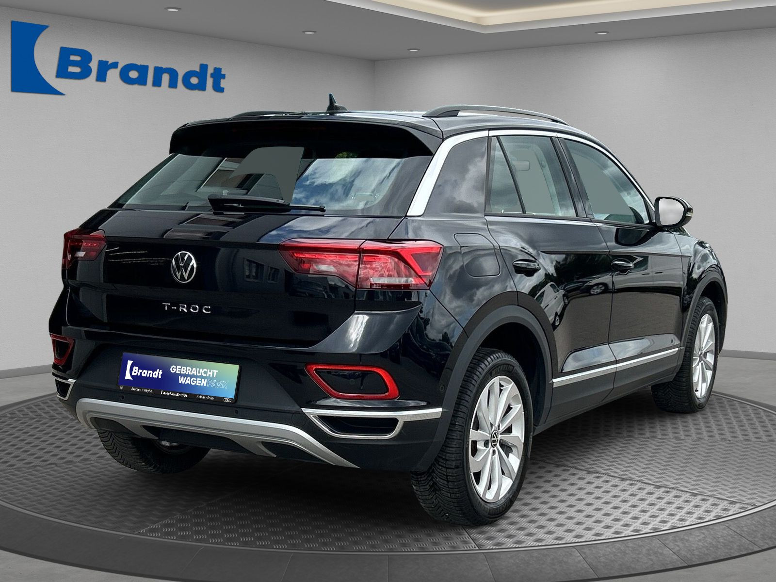 Volkswagen - T-Roc_4