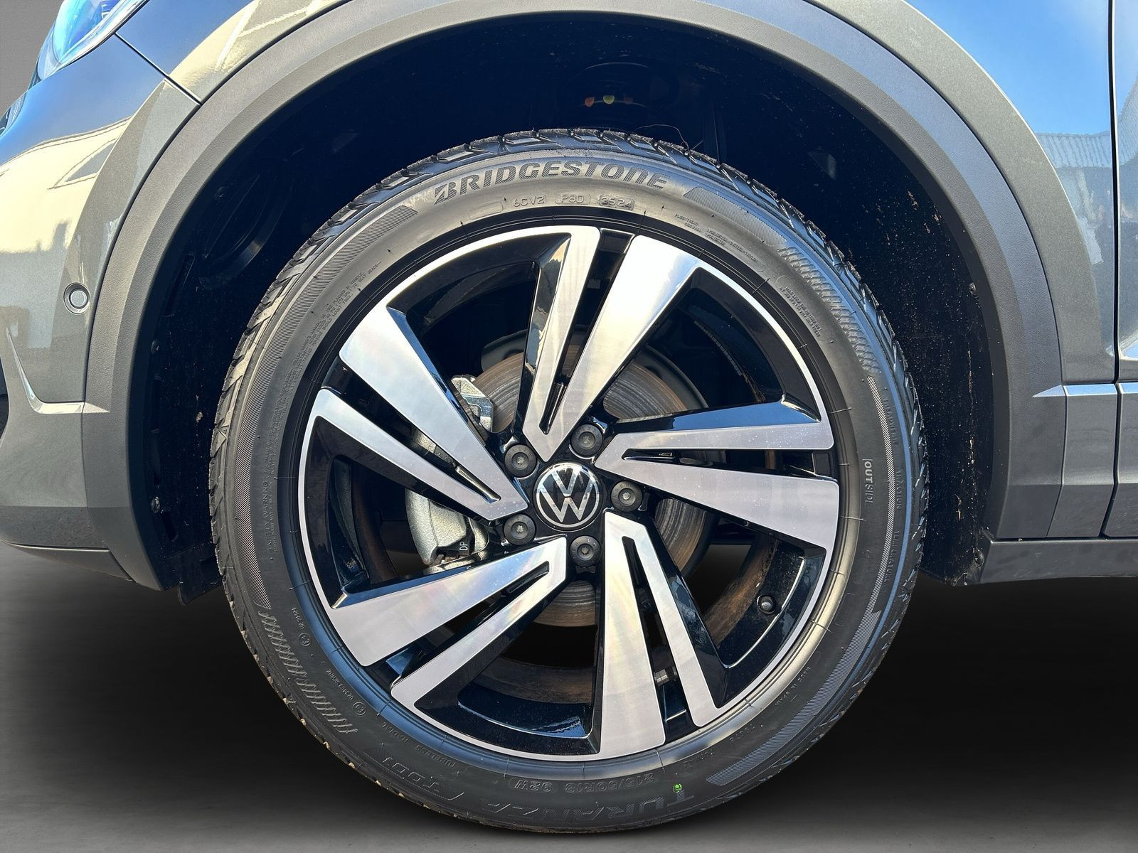 Volkswagen - T-Roc_6