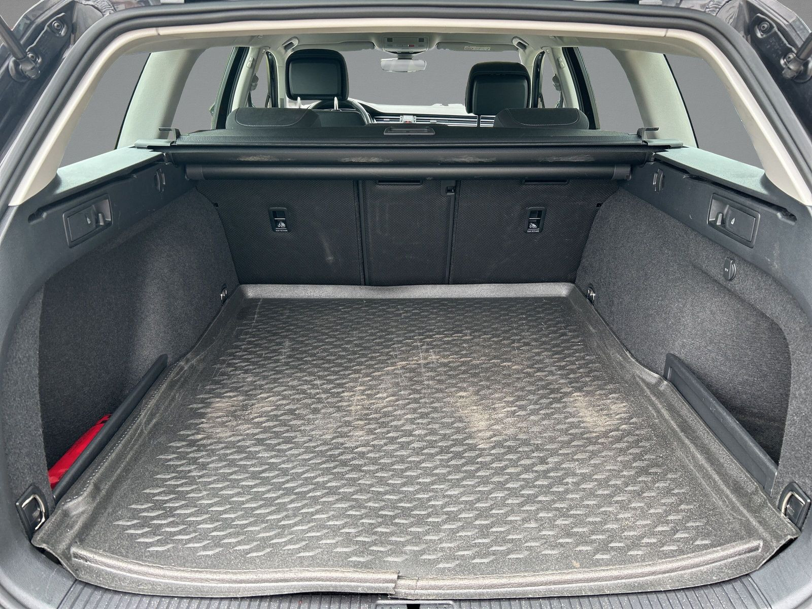 Volkswagen - Passat Variant_11