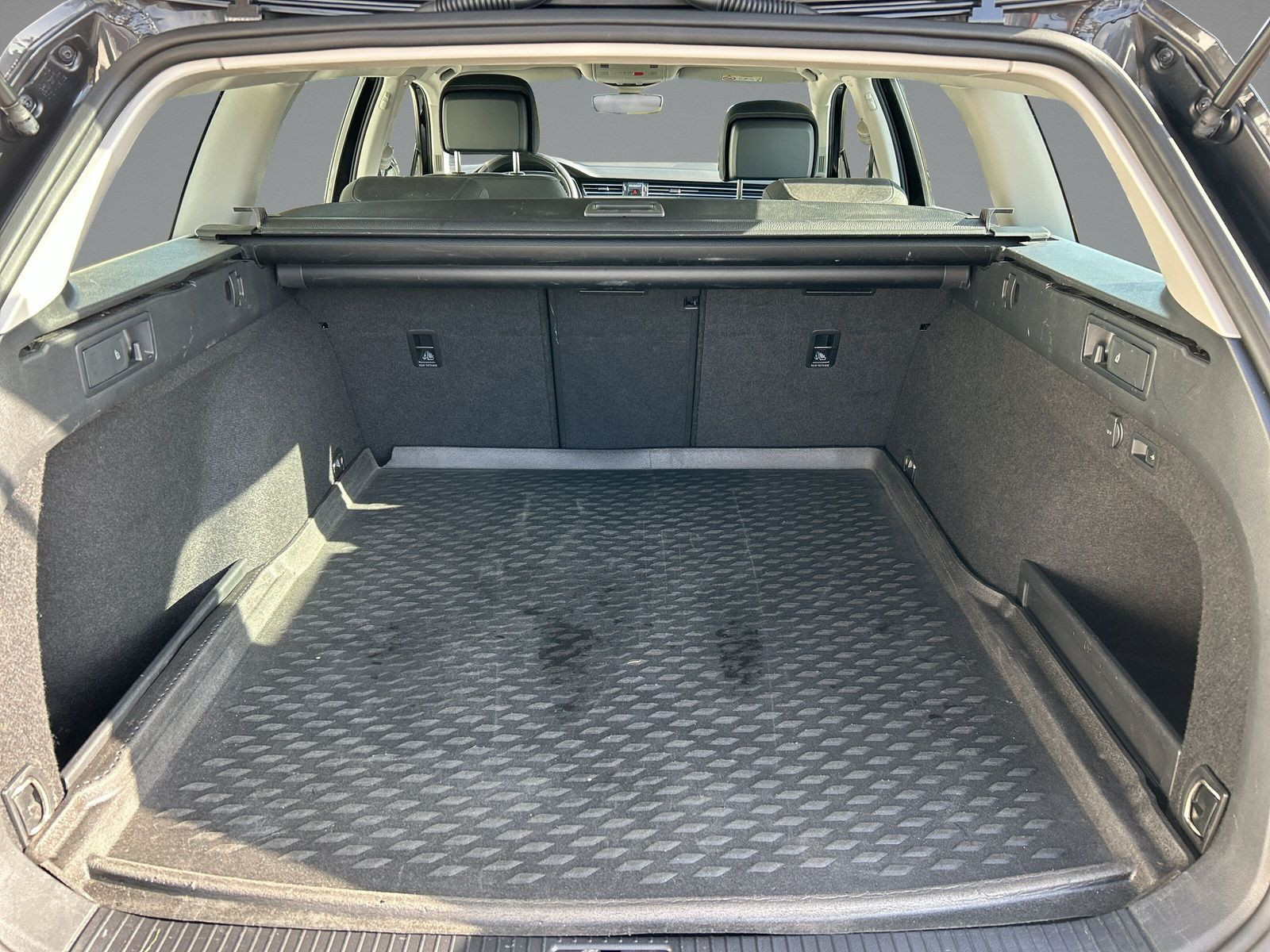 Volkswagen - Passat Variant_9