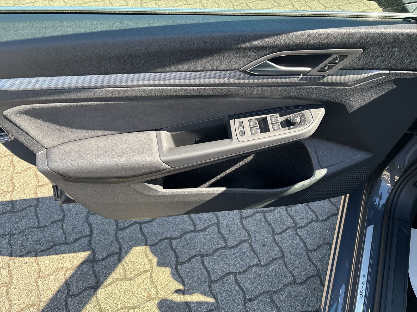 Volkswagen - Golf_23