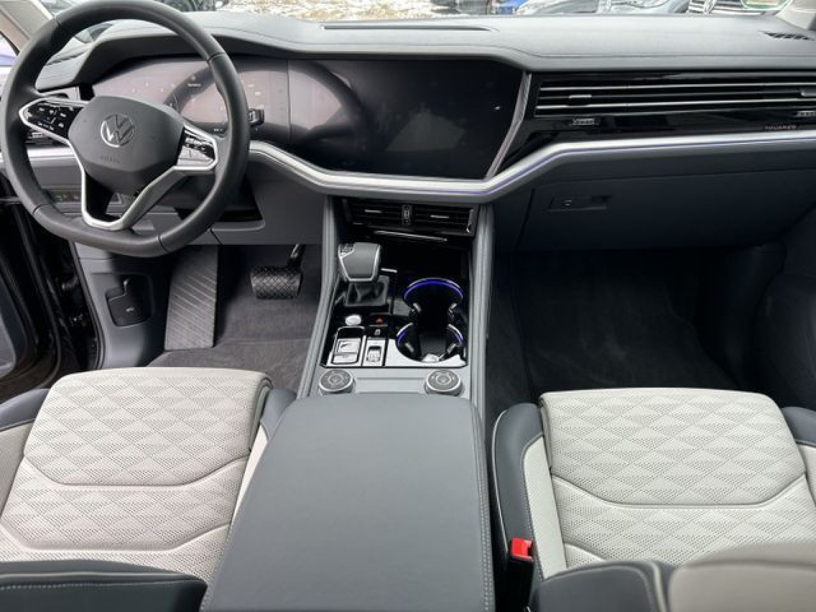 Volkswagen - Touareg_9