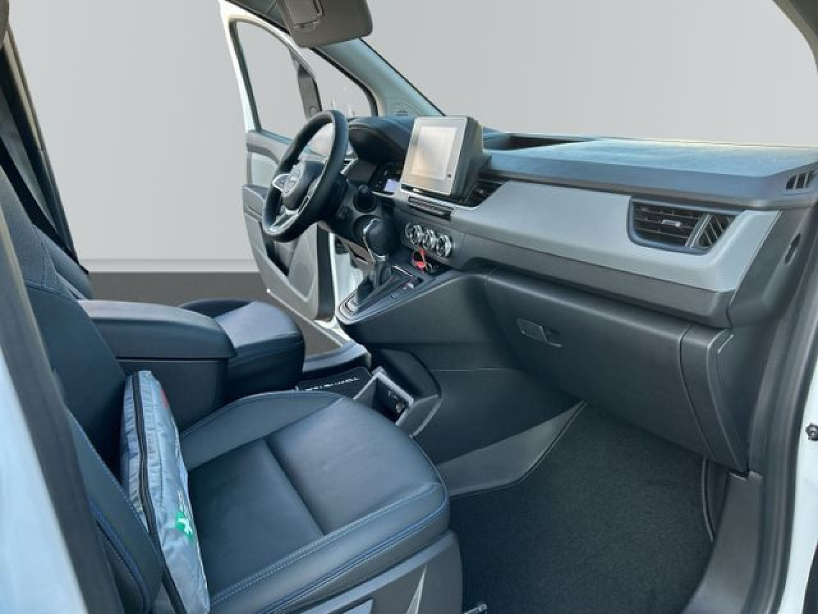 Nissan - Townstar_10