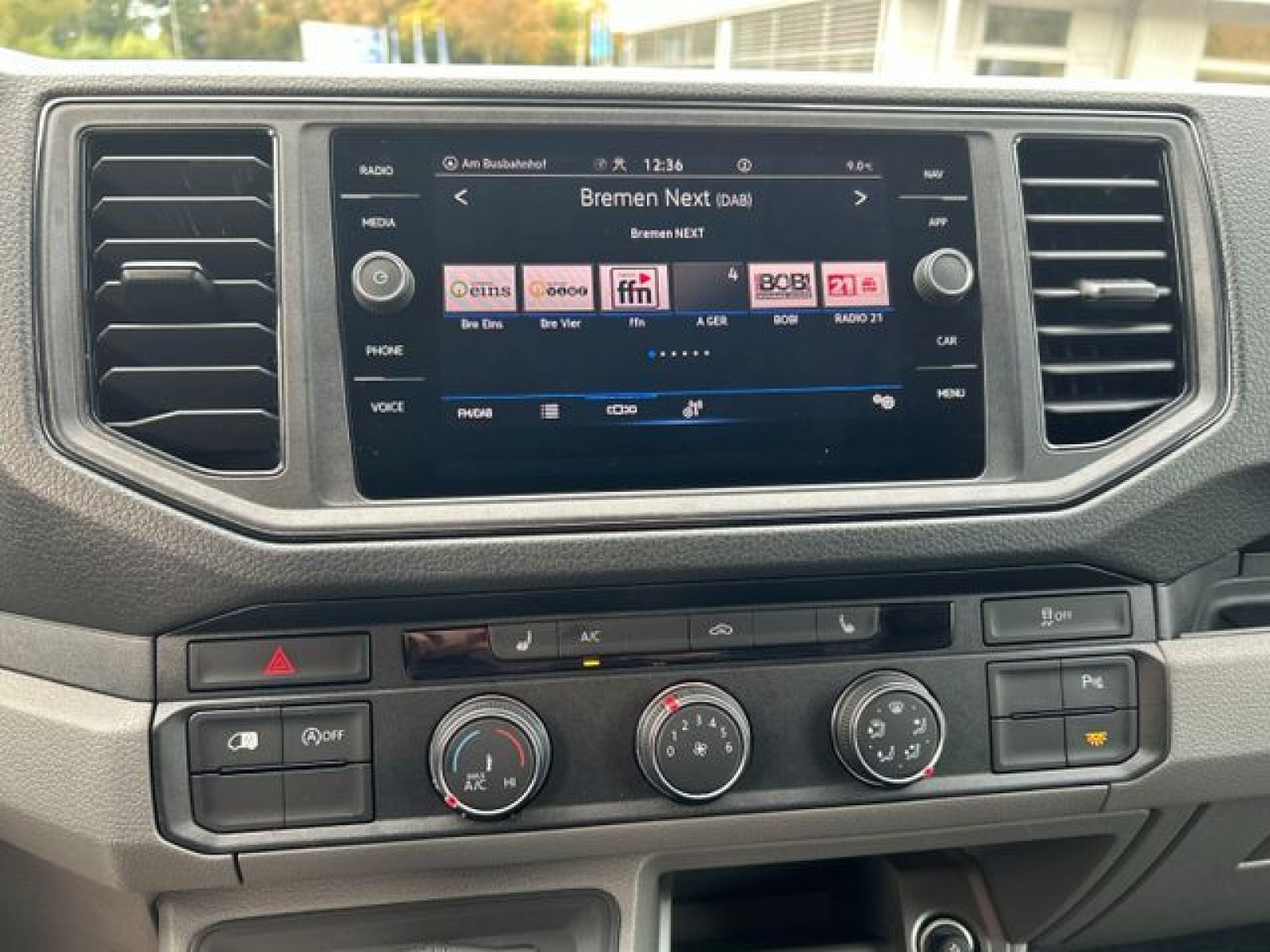 Volkswagen - Crafter_16