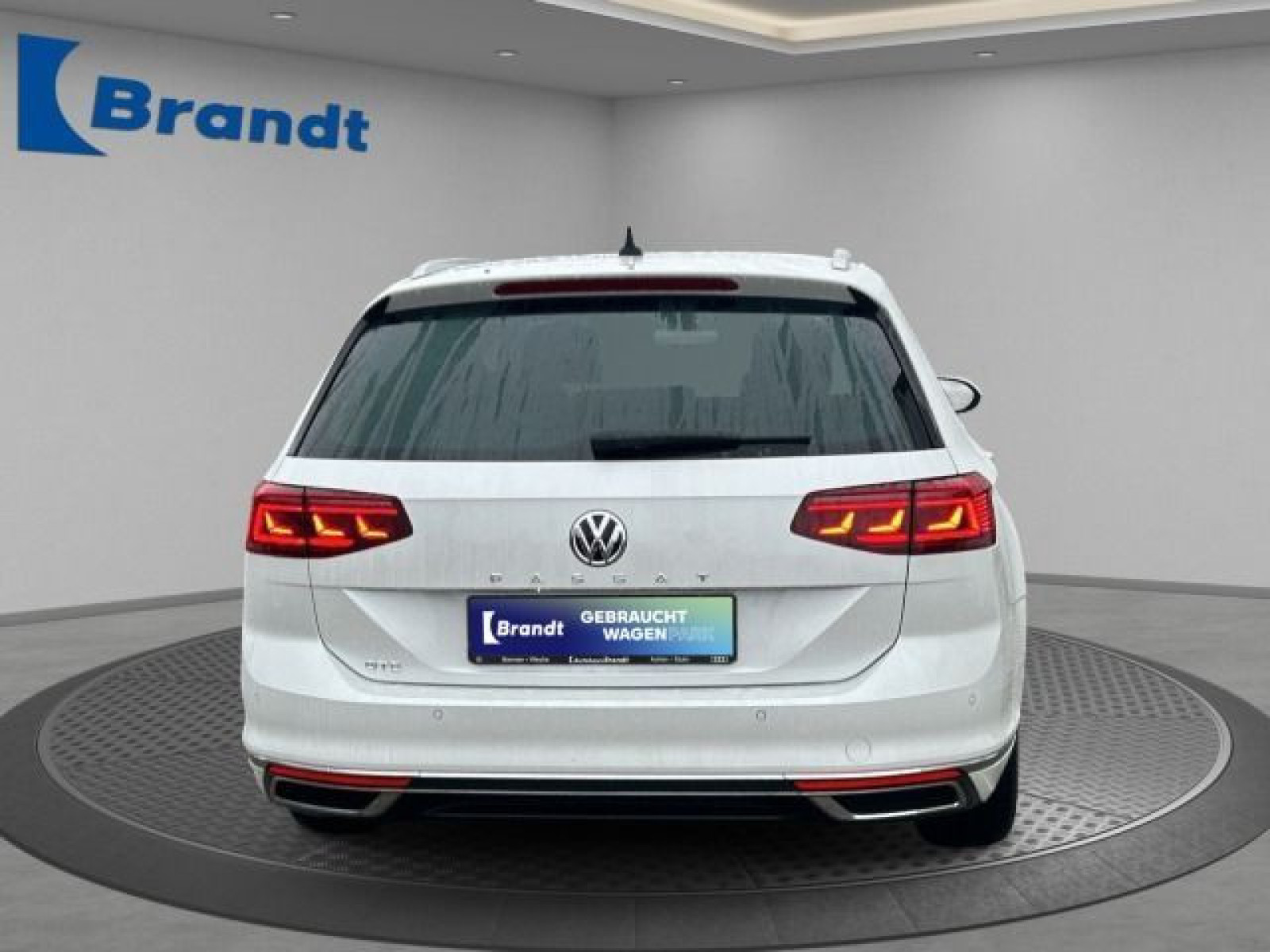 Volkswagen - Passat Variant_6