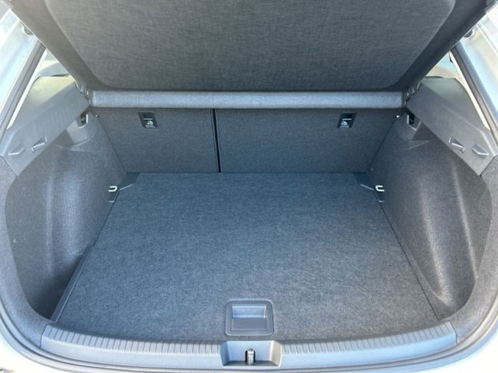 Volkswagen - Taigo_12