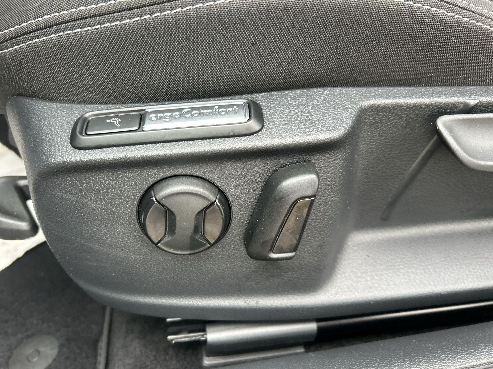 Volkswagen - Passat Variant_24