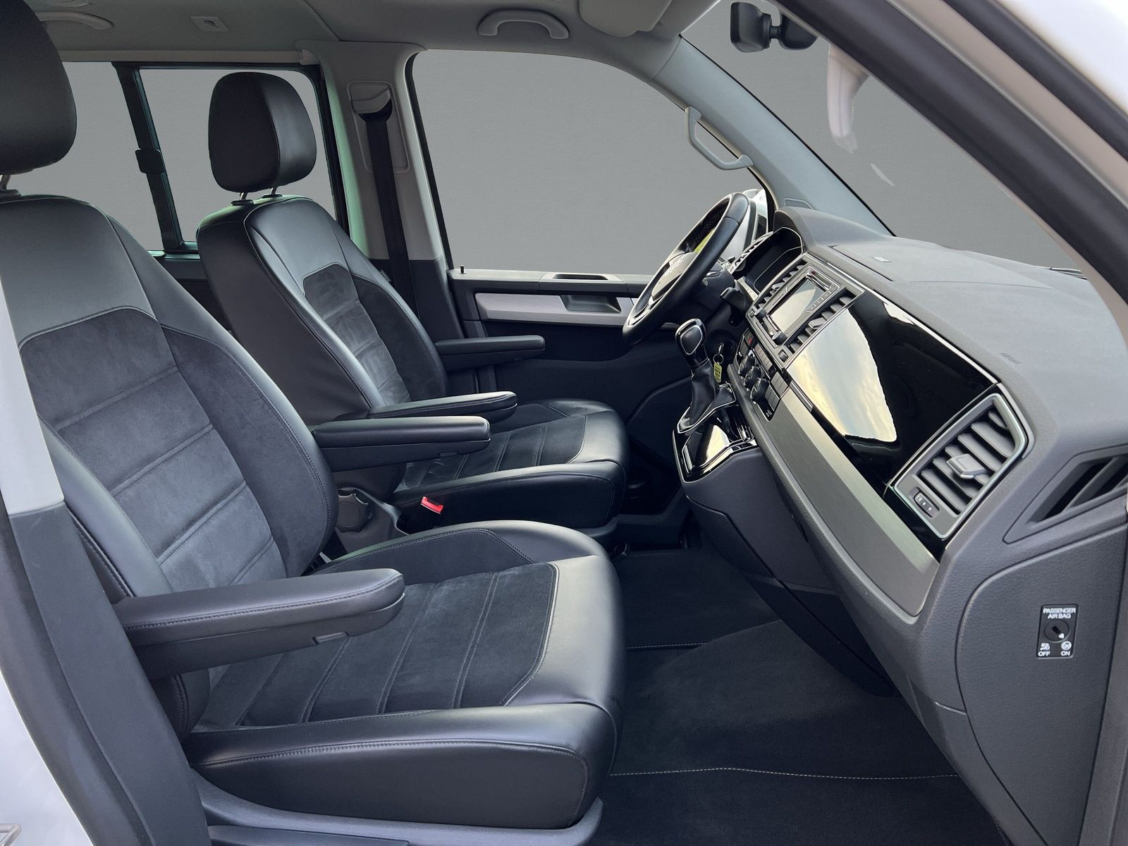 Volkswagen - T6 Multivan_10