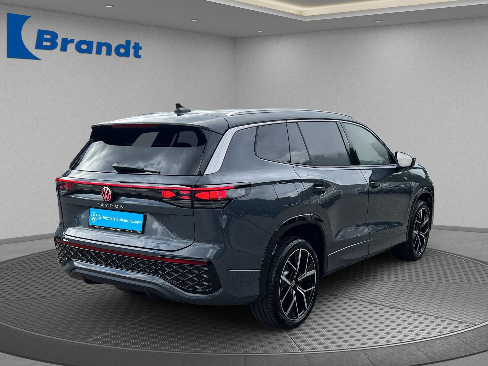 Volkswagen - Tayron_3