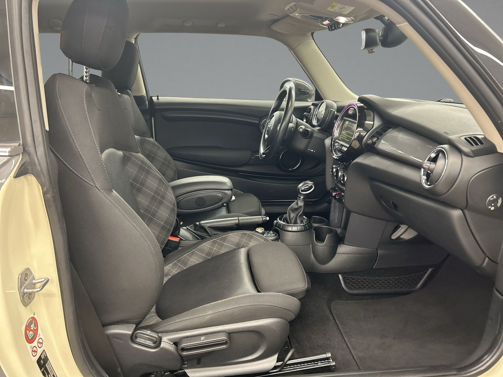 Mini (BMW) - Cooper D_9