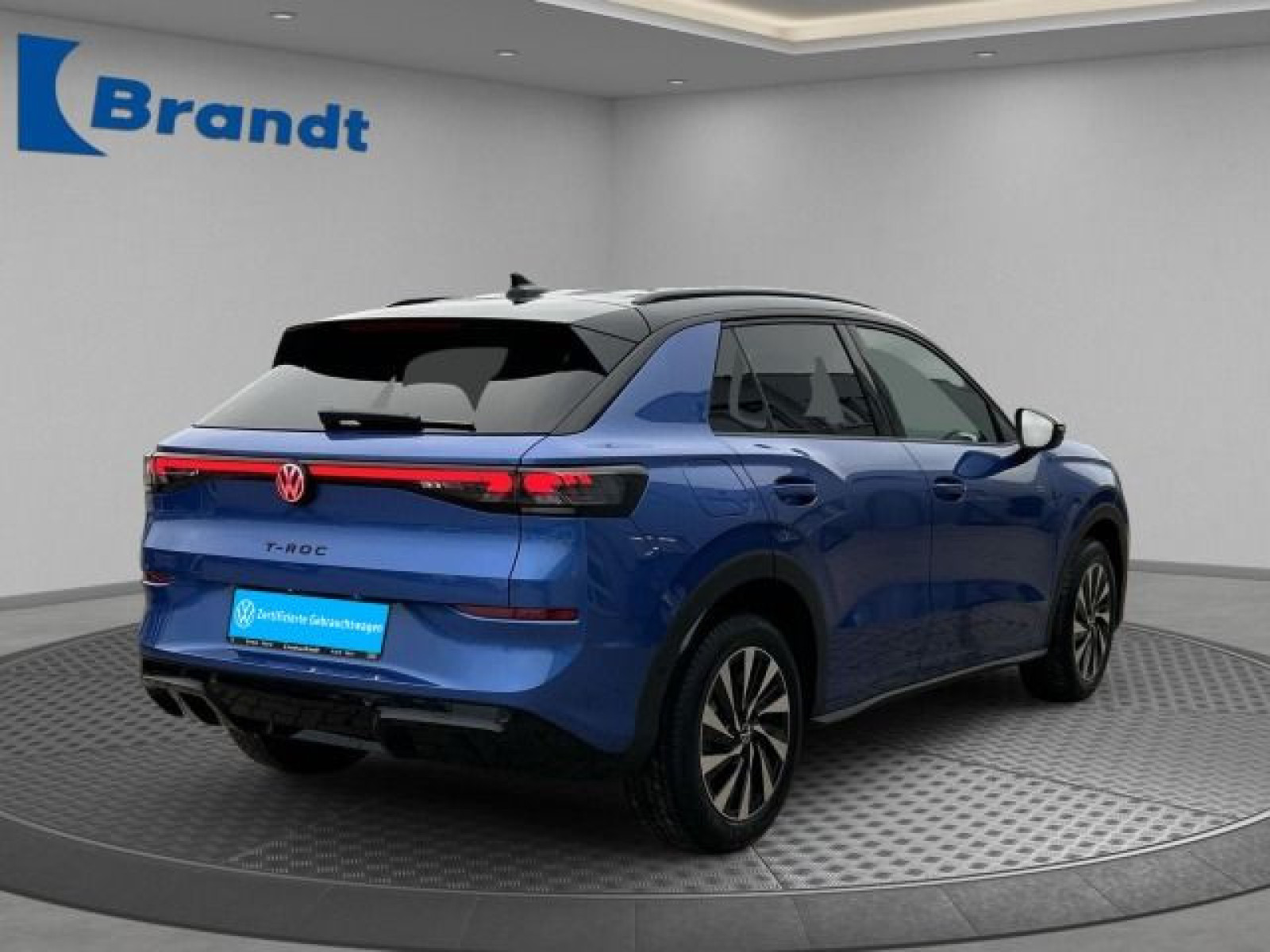 Volkswagen - T-Roc_3