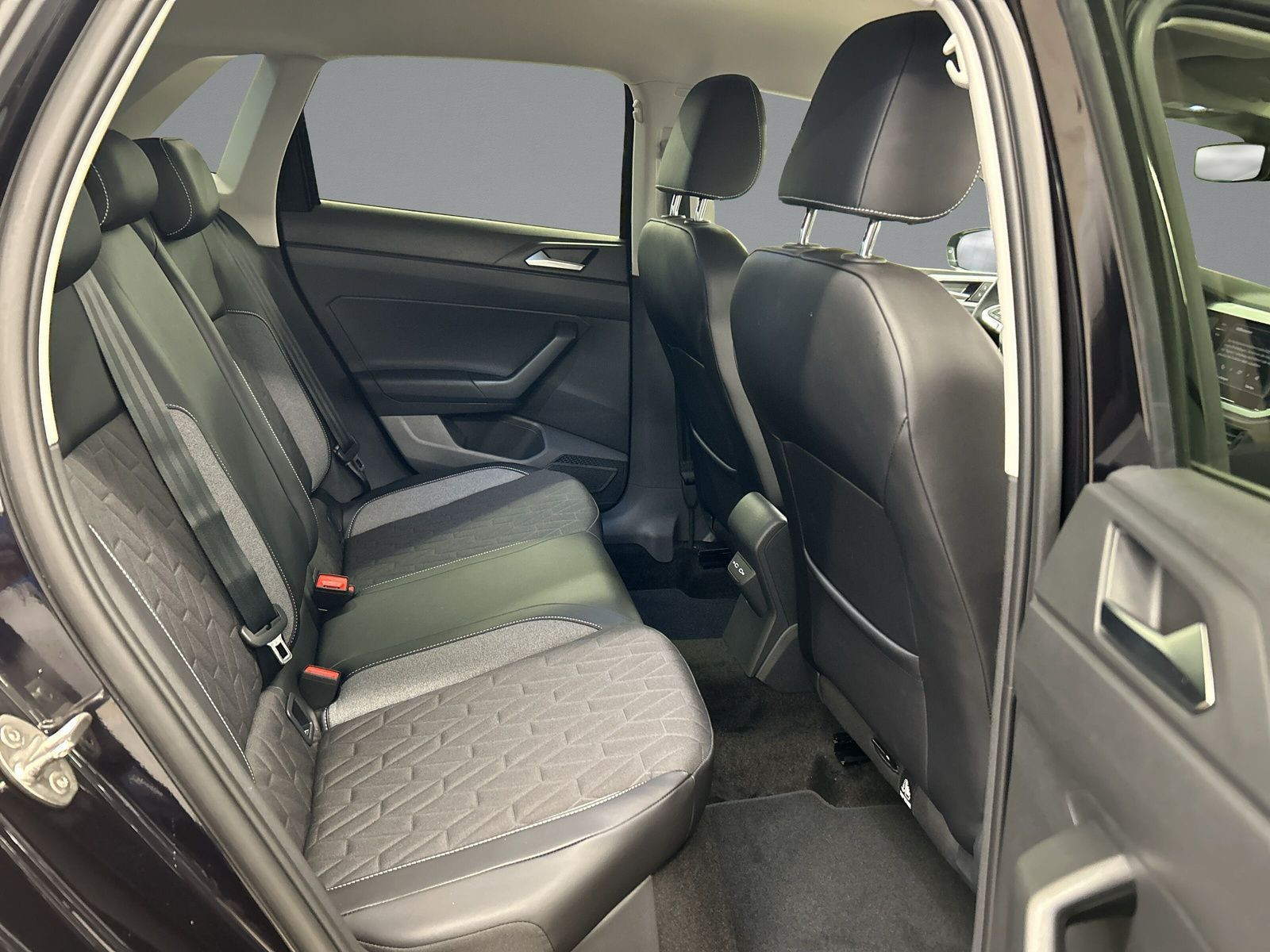 Volkswagen - Polo_14