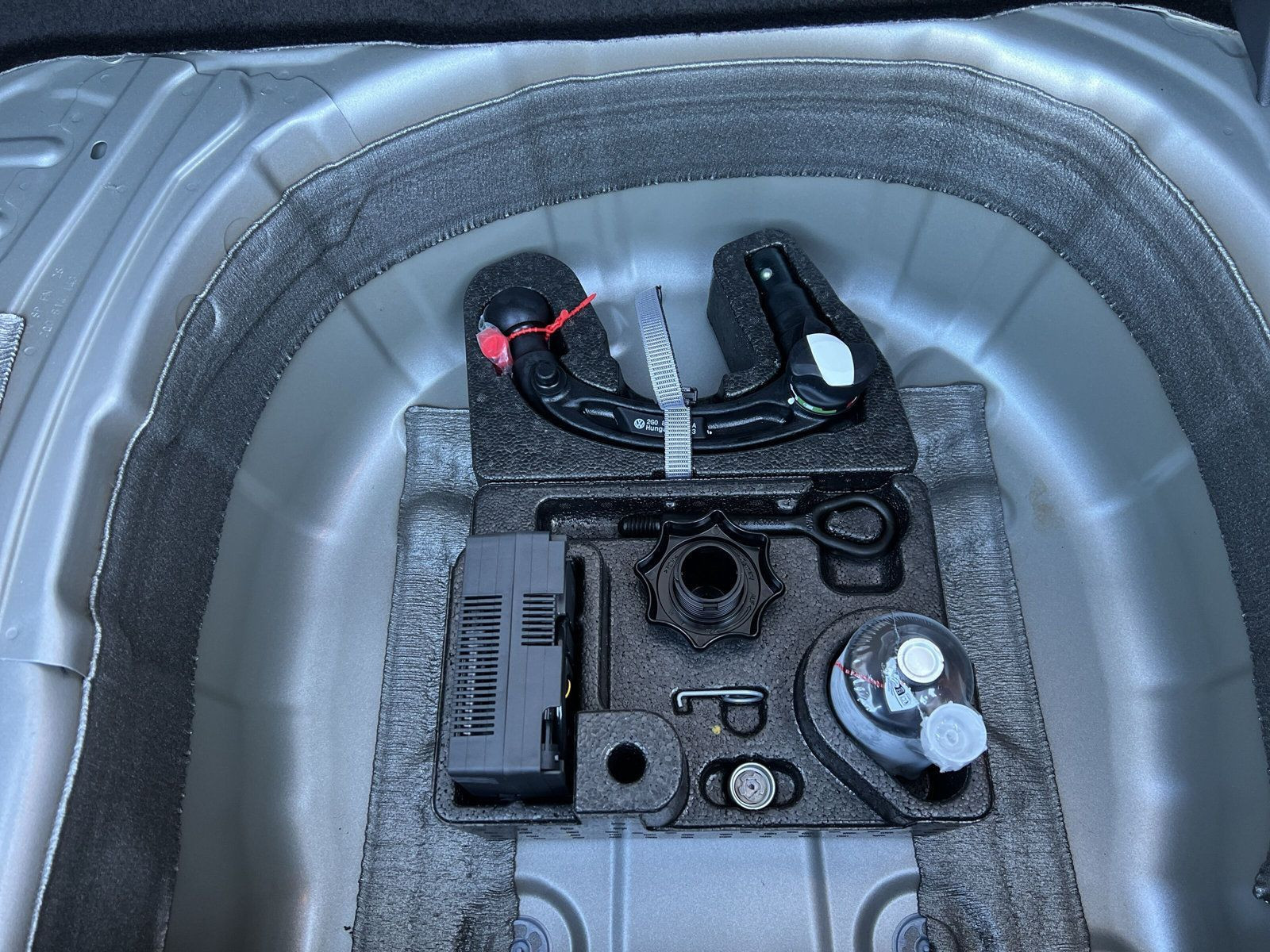 Volkswagen - T-Cross_24