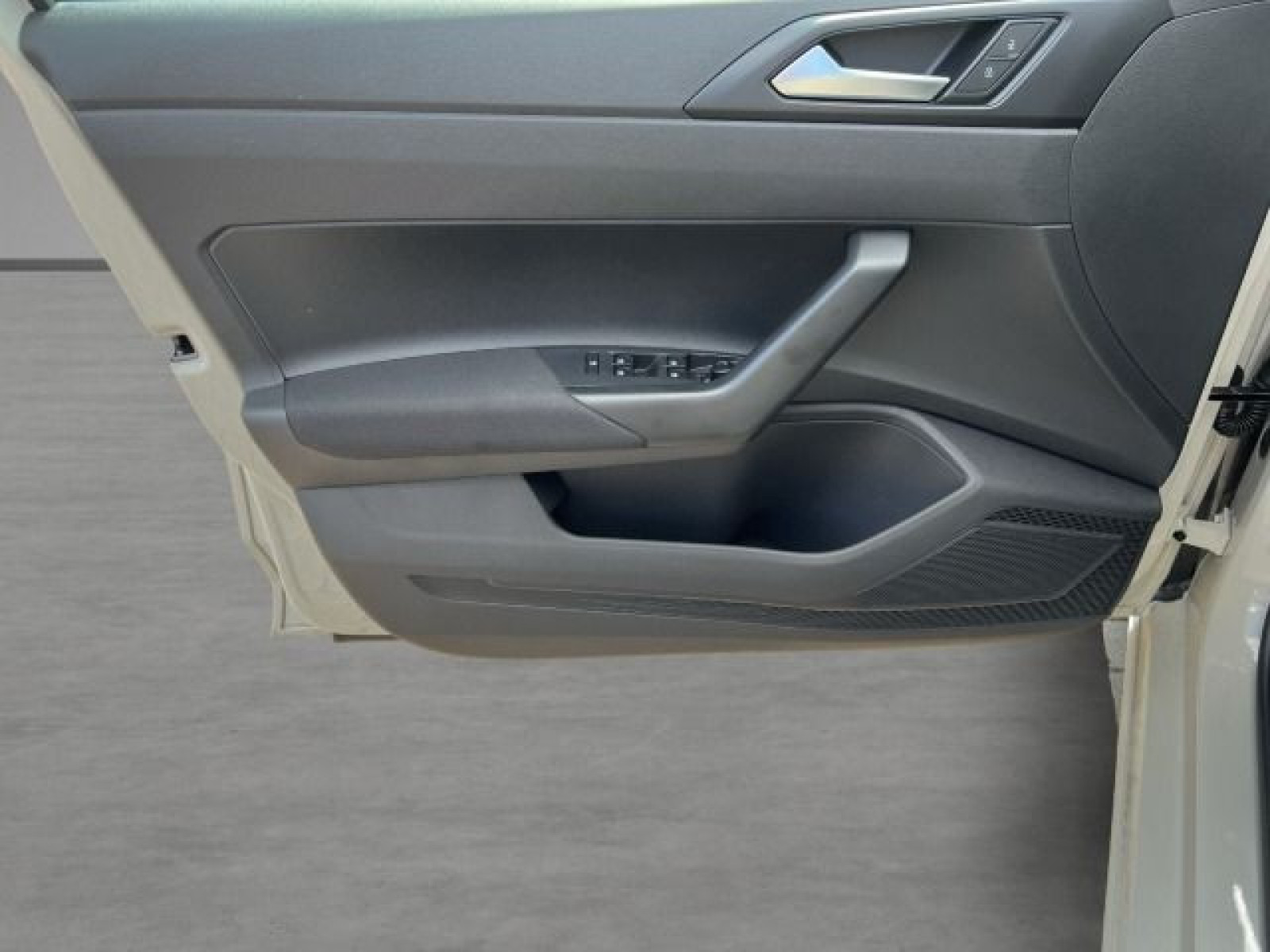 Volkswagen - Polo_23