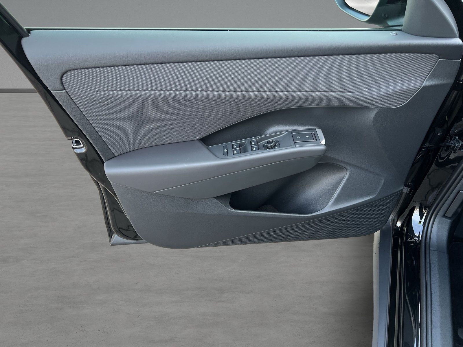 Volkswagen - T-Roc_23