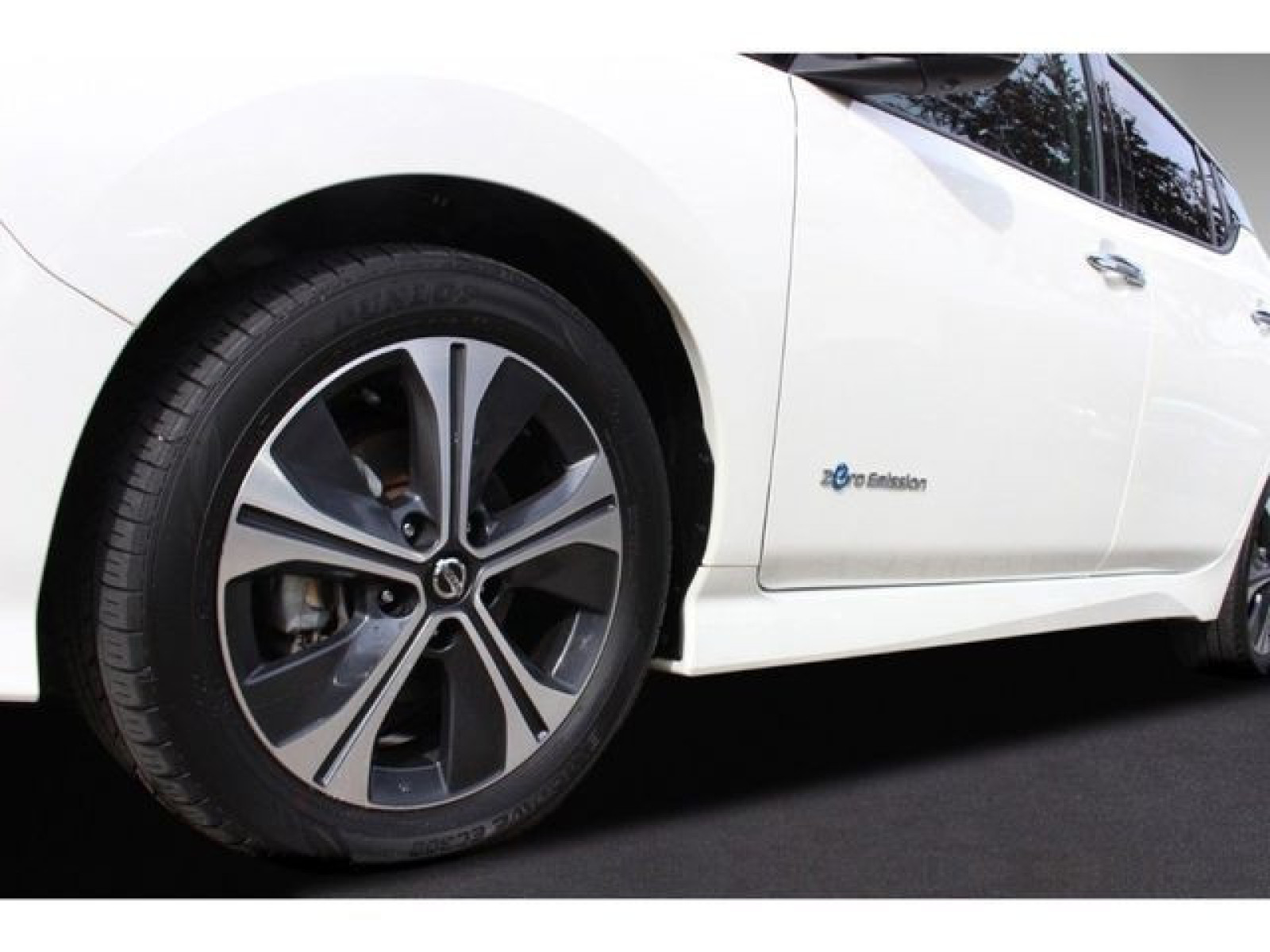 Nissan - Leaf_5